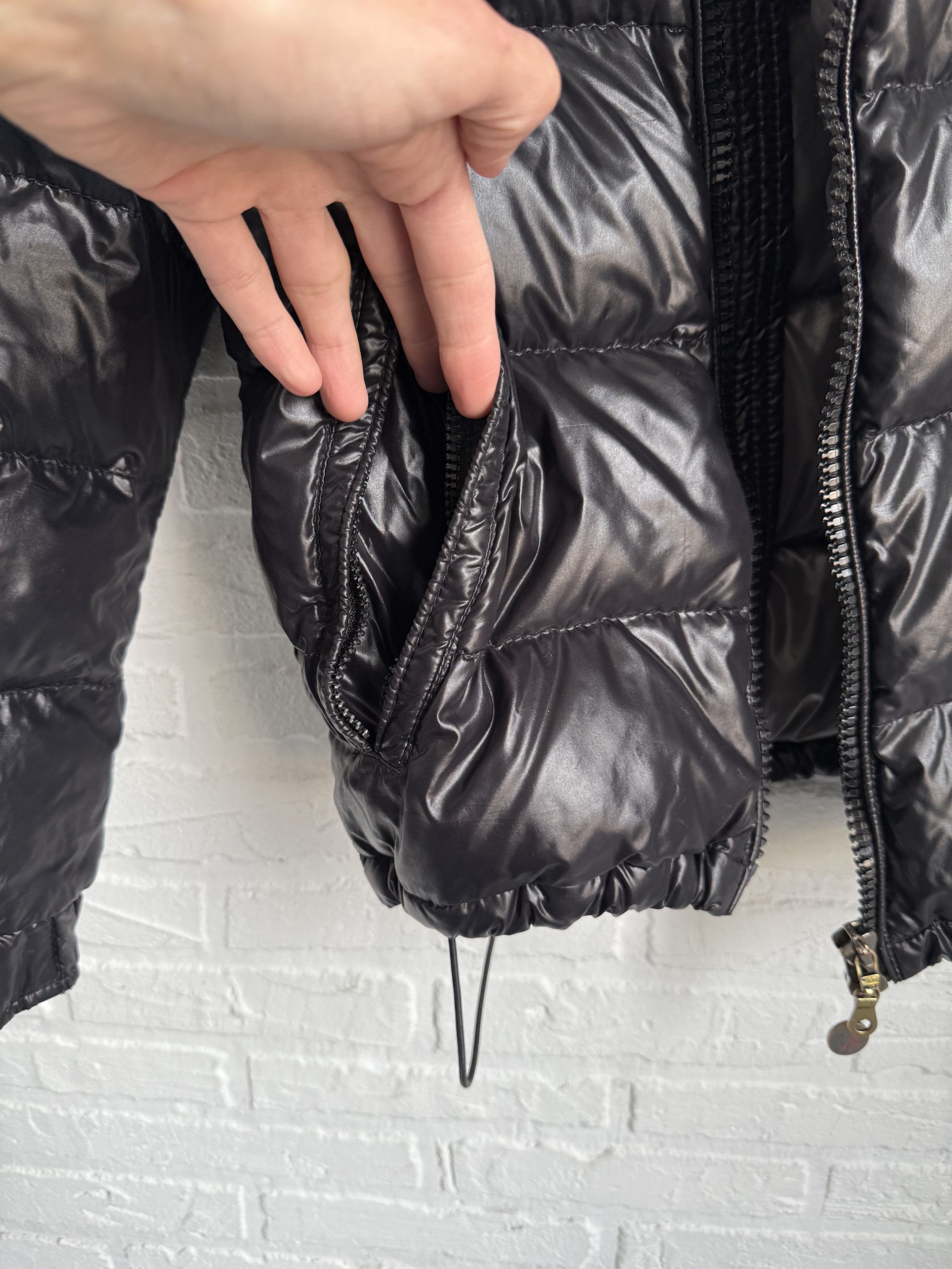 Moncler Moncler Maya Giubbotto Black Glossy Puffer jacket Size US S / EU 44-46 / 1 - 14 Thumbnail