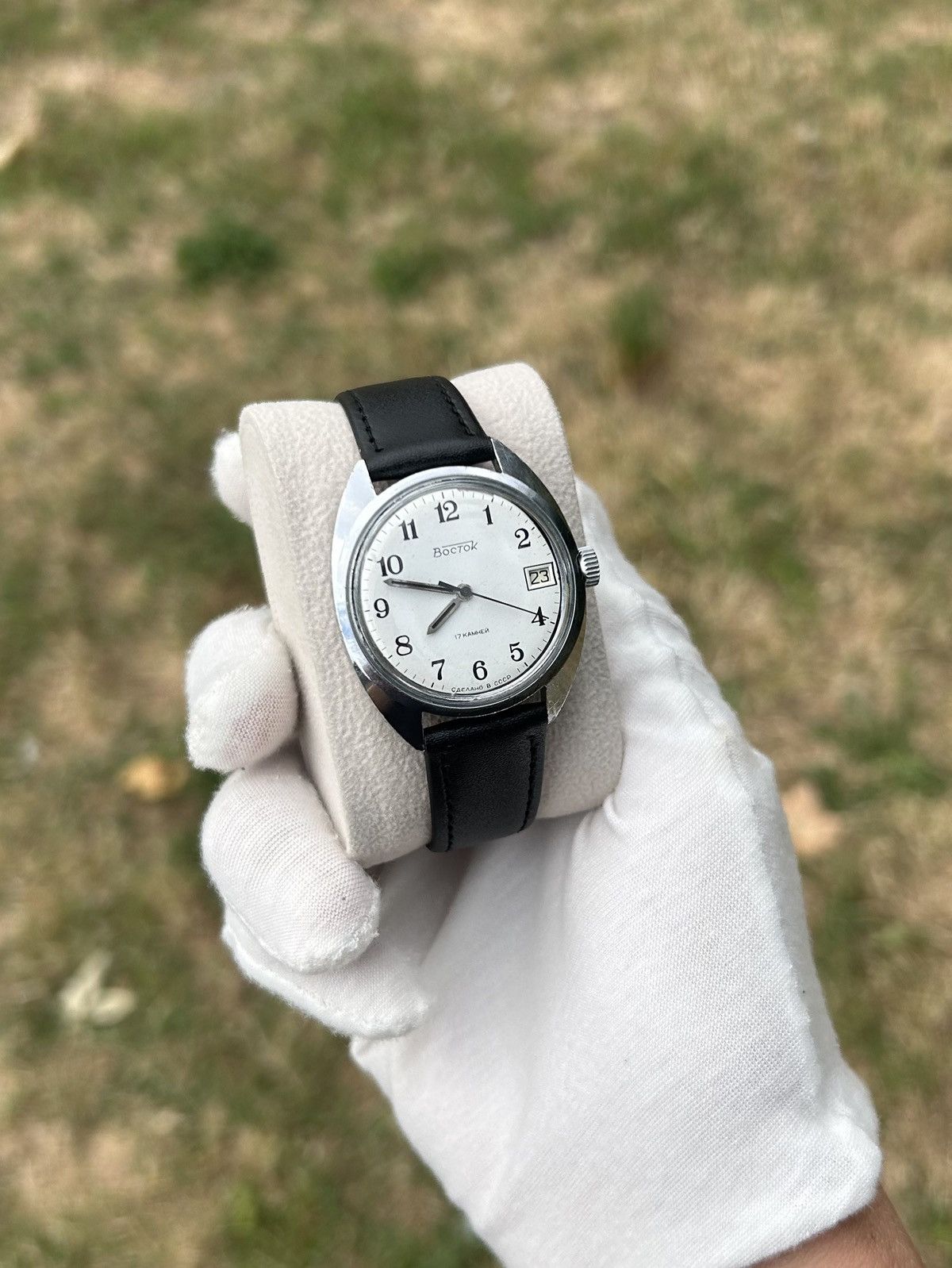 Vintage Vintage Watch Vostok USSR Soviet Mechanical 1980s Size ONE SIZE - 3 Thumbnail