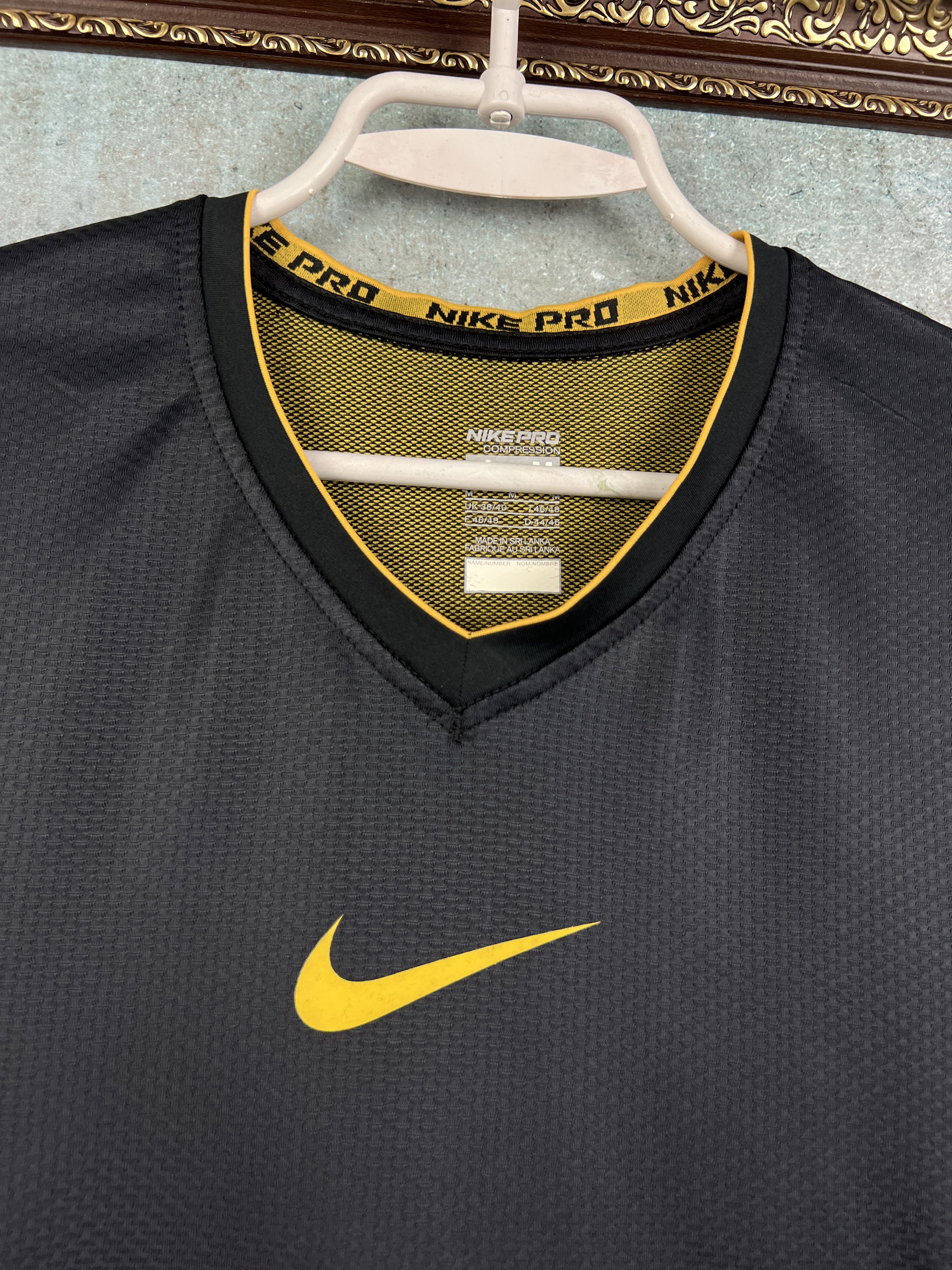 Nike Pro Brazil Football Player Compression Training Shirt Jersey Size US M / EU 48-50 / 2 - 3 Thumbnail