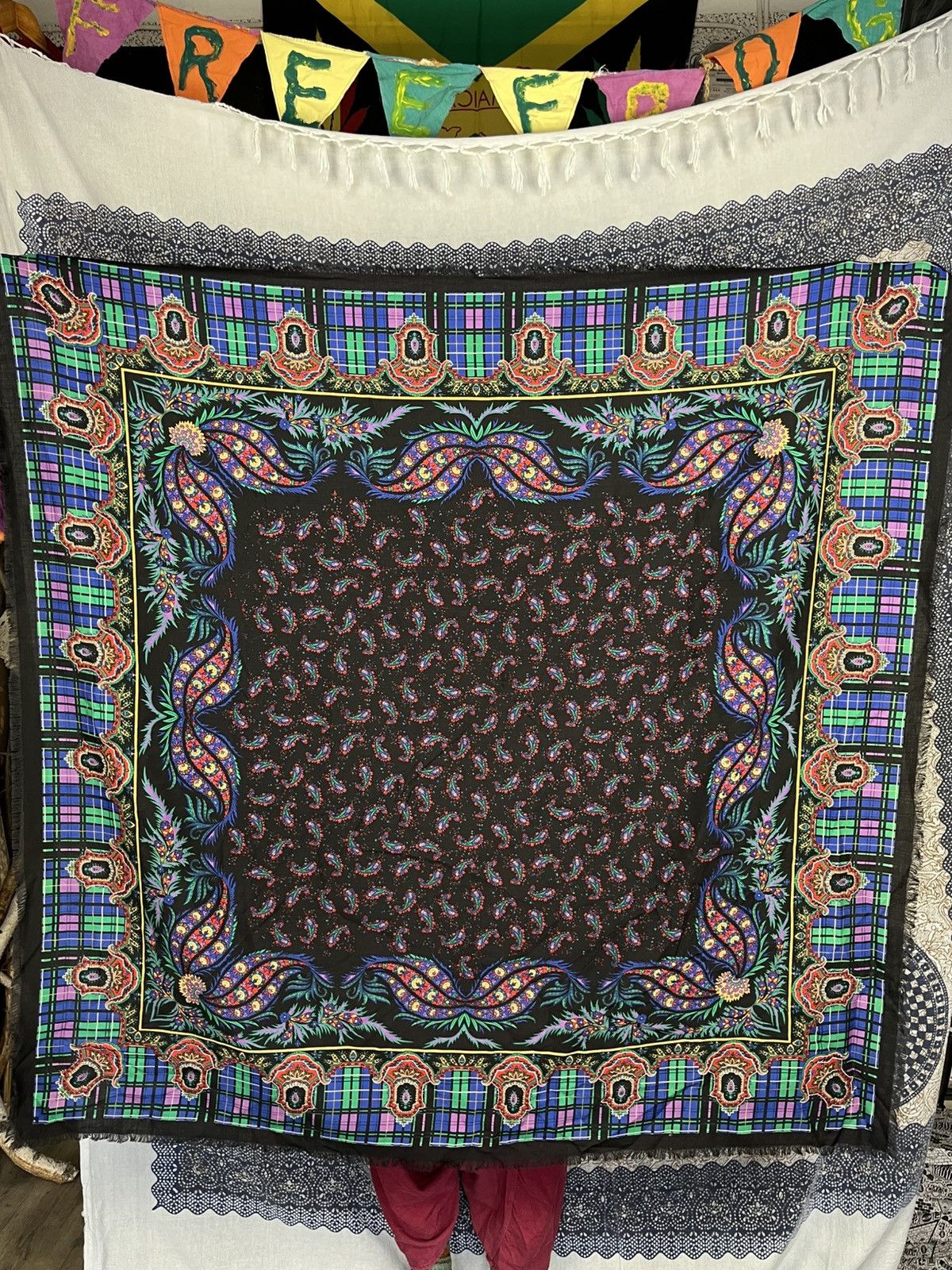 Vintage Vintage Vicki Lynn Bardon Wool Paisley Plaid Scarf Size ONE SIZE - 1 Thumbnail