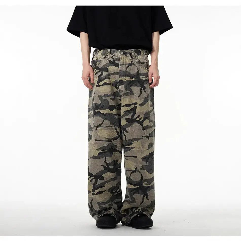Japanese Brand Retro loose camouflage casual wide leg jeans Size US 32 / EU 48 - 1 Thumbnail