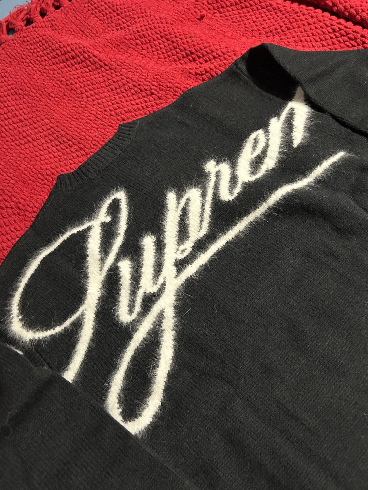 Supreme Supreme angora script sweater x large Size US XL / EU 56 / 4 - 2 Thumbnail