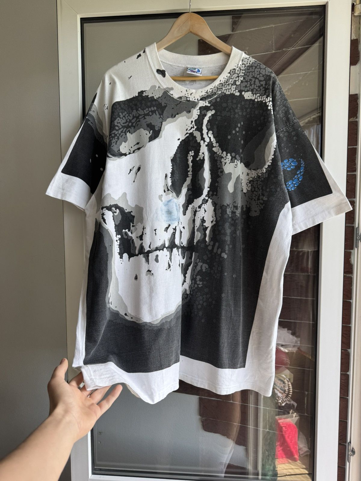 Liquid Blue Vintage Liquid Blue 1993 Over Print Skull Tee Made in USA Size US XXL / EU 58 / 5 - 5 Thumbnail