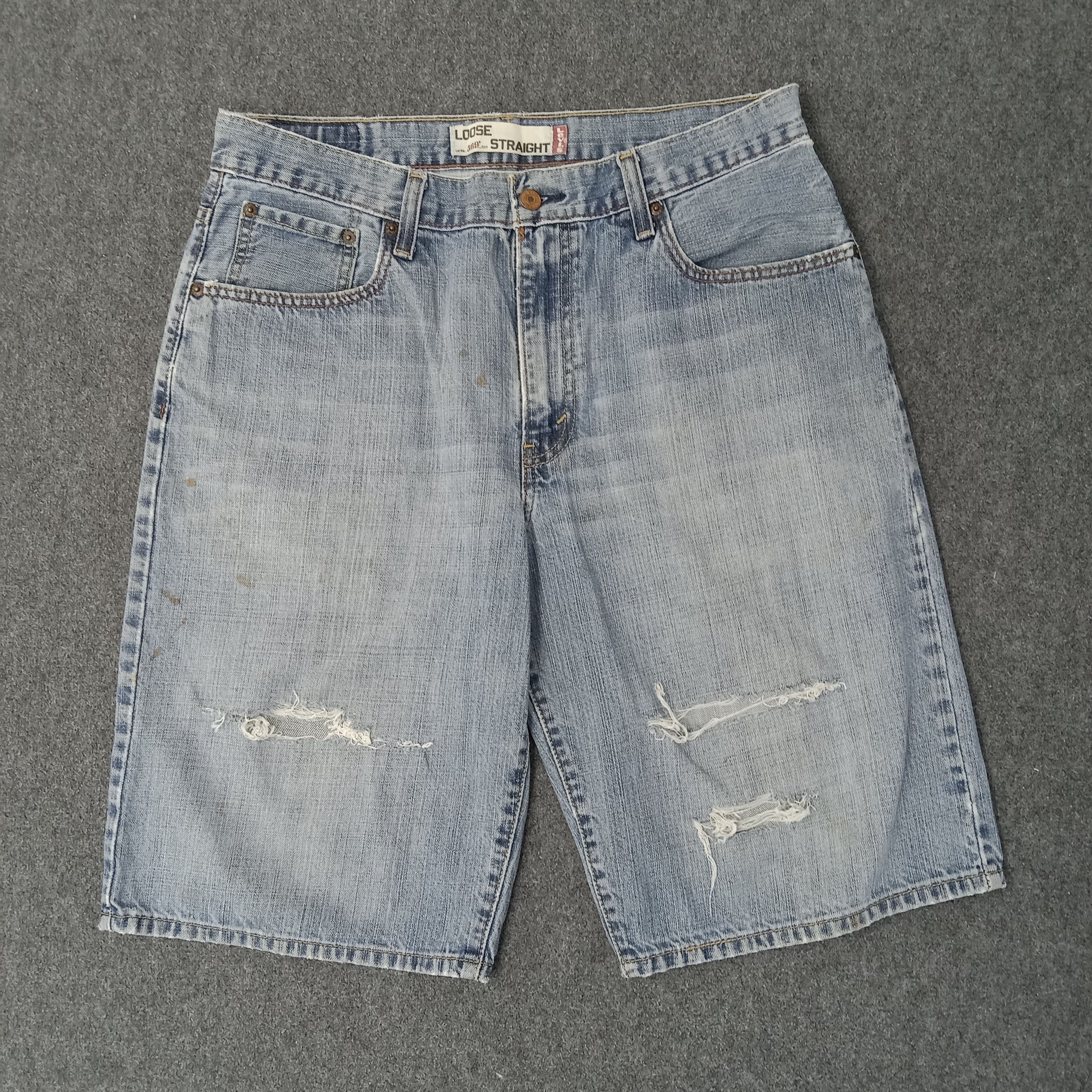 Levi's × Vintage Levi's 569 Loose Straigh America Brand Short Denim Jeans Size US 34 / EU 50 - 1 Thumbnail