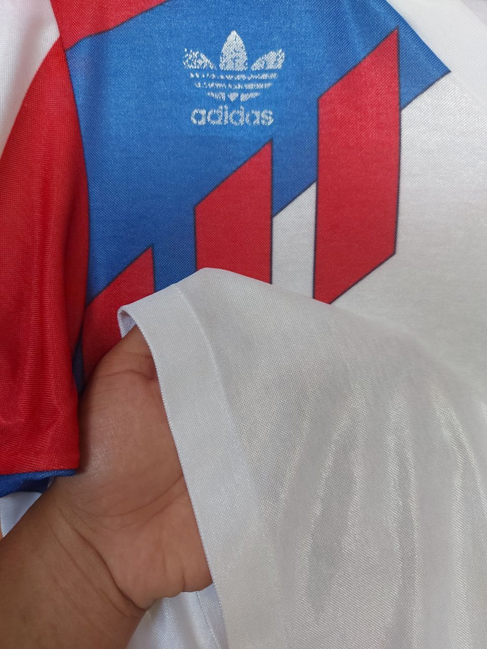 Adidas × Vintage Vintage Adidas Jersey Single Dingle Stitch Size US L / EU 52-54 / 3 - 8 Thumbnail