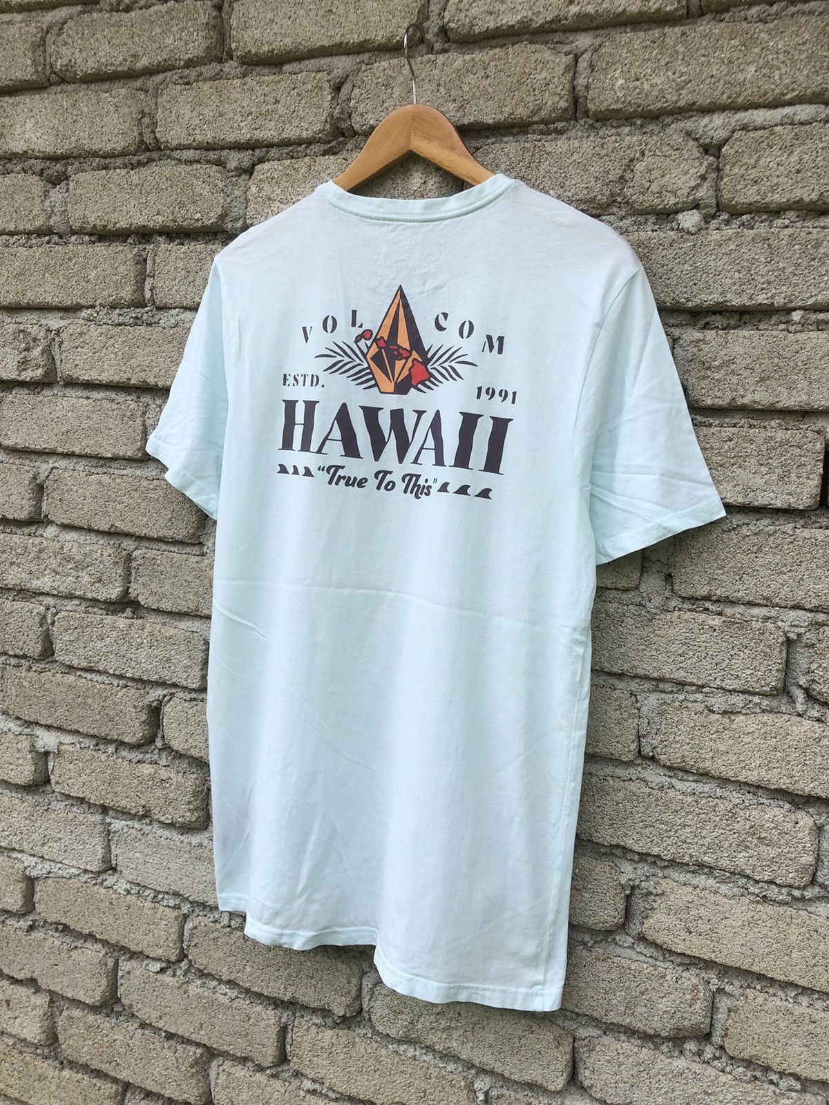 Volcom RARE Volcom Stone Hawaii Backhit Tshirt Size US M / EU 48-50 / 2 - 3 Thumbnail