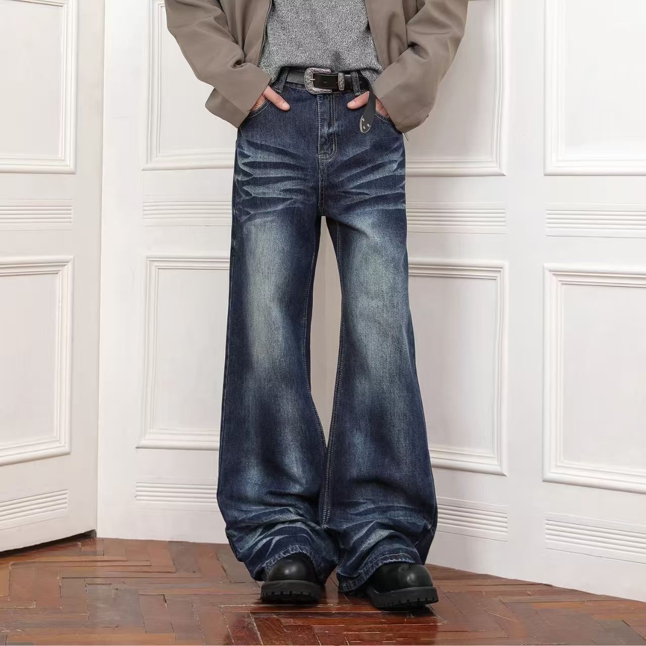 Vintage American Retro Distressed Straight-Leg Flared Jeans Size US 32 / EU 48 - 2 Thumbnail
