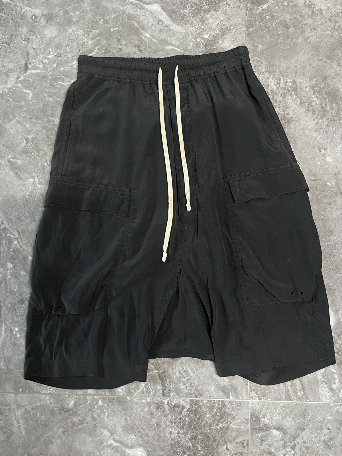Rick Owens Rick owens cargo pods shorts Size US 30 / EU 46 - 1 Thumbnail