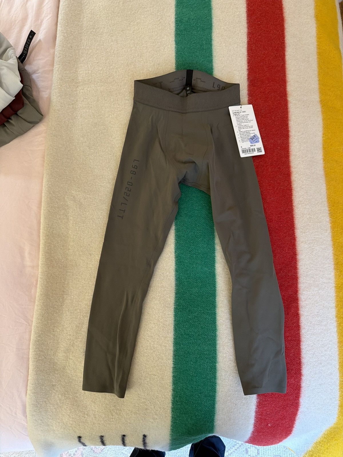 Lululemon Brownish green lululemon LTT tights Size US 30 / EU 46 - 3 Thumbnail