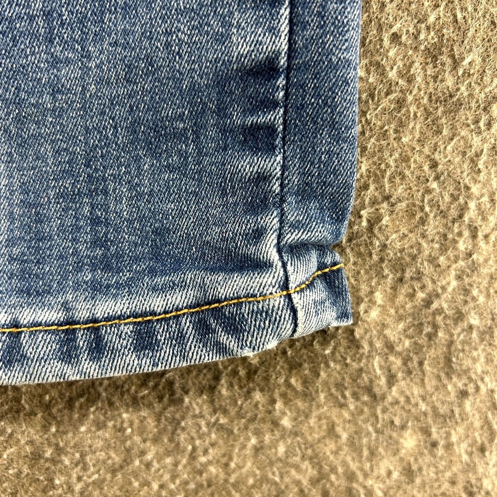 Levi's VINTAGE? No — Levi's 511 Jeans? Levi's 511 Jeans Mens 31x32 Blue Skinny Medium Wash Stretch Cotton Denim Men’s Slim 5-Pocket Zipper Button Logo Size US 31 - 6 Thumbnail