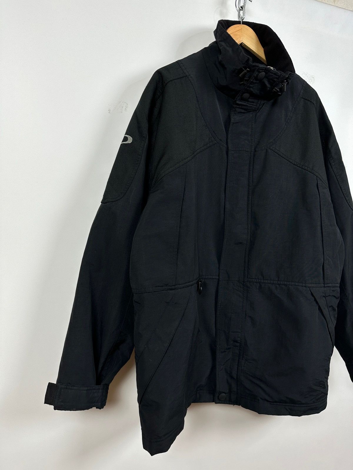 Oakley Vintage Oakley Software Double Logo Gorpcore Style Jacket Size US XL / EU 56 / 4 - 9 Thumbnail