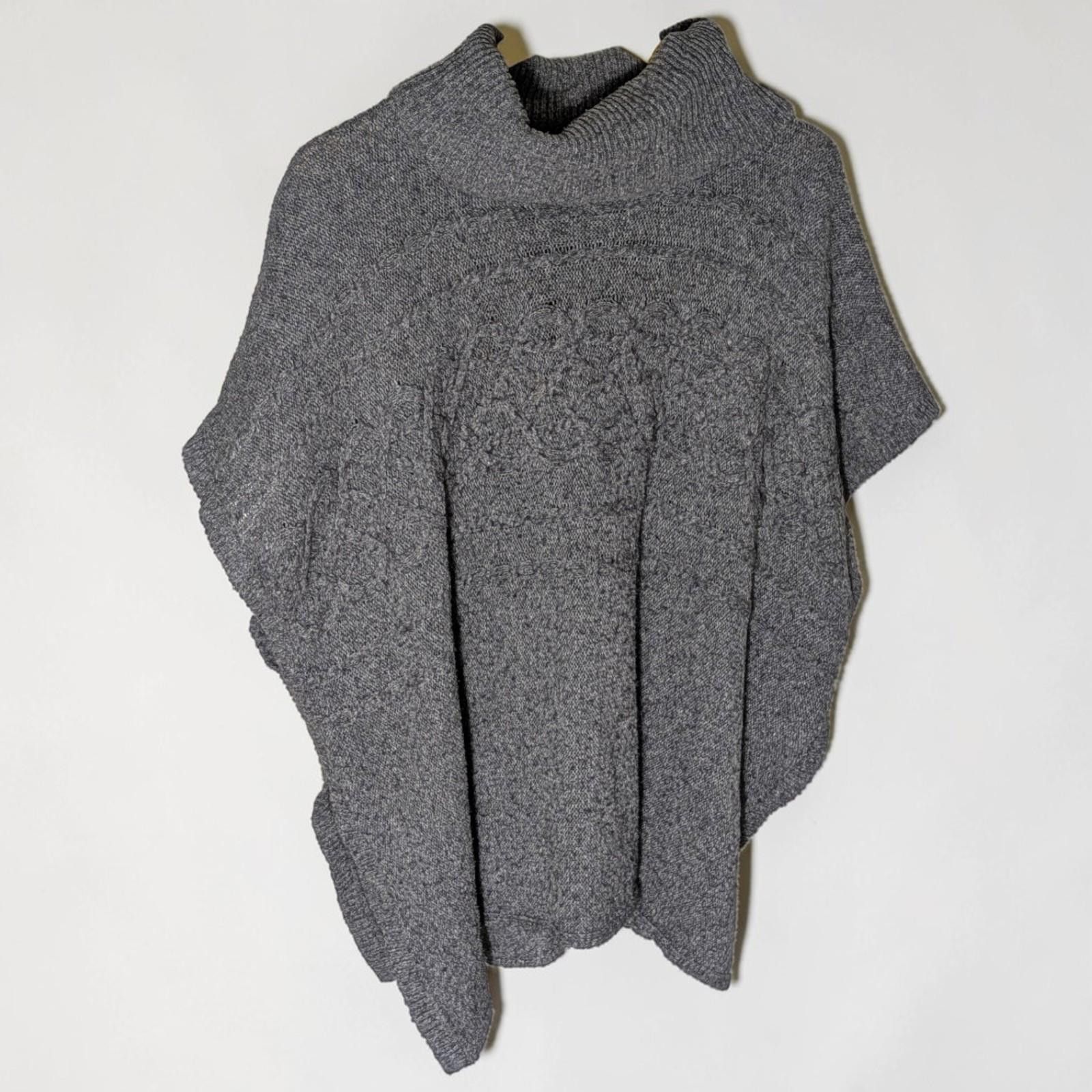 Other Reitmans S Womens Knit Poncho Cowl Neck Cable Textured Shawl Size S / US 4 / IT 40 - 2 Thumbnail