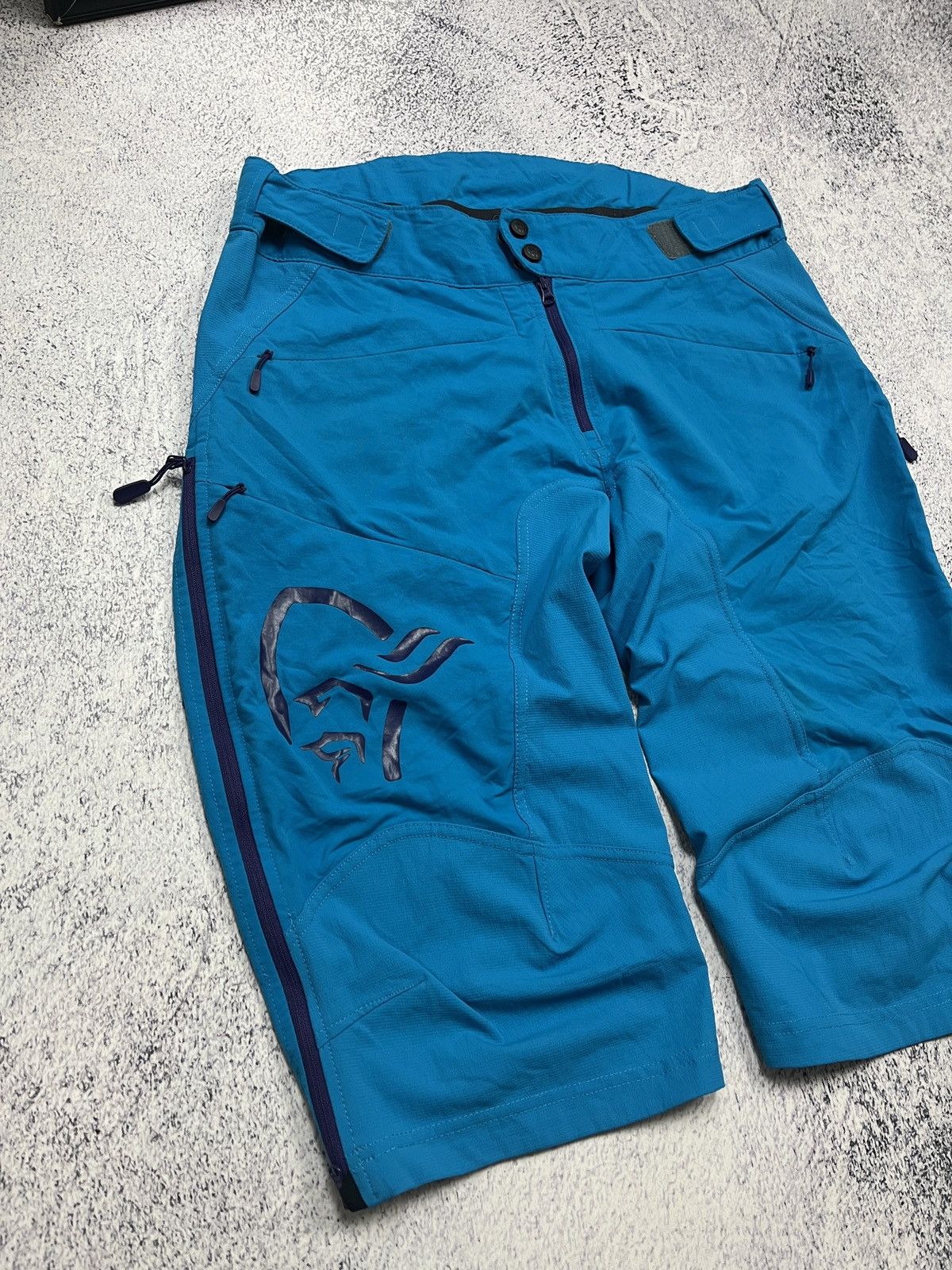 Norrona Rare Norrona Fjora Waterproof Multi Pocket Pro Shorts Size US 34 / EU 50 - 4 Thumbnail