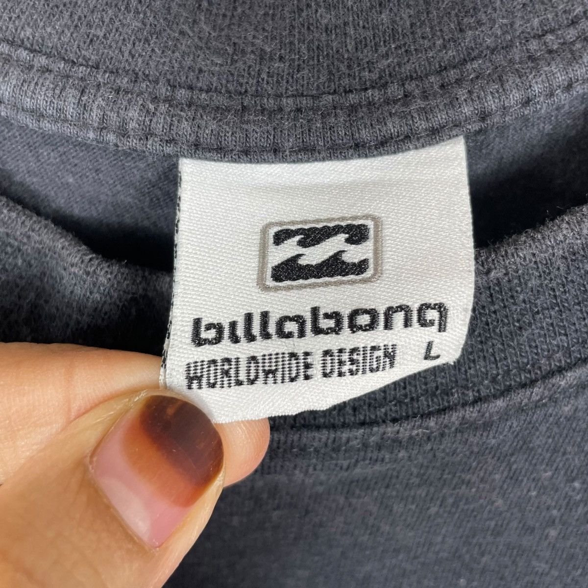 Billabong Vintage Billabong Surfing Graffiti Tee Shirt Size US L / EU 52-54 / 3 - 7 Thumbnail