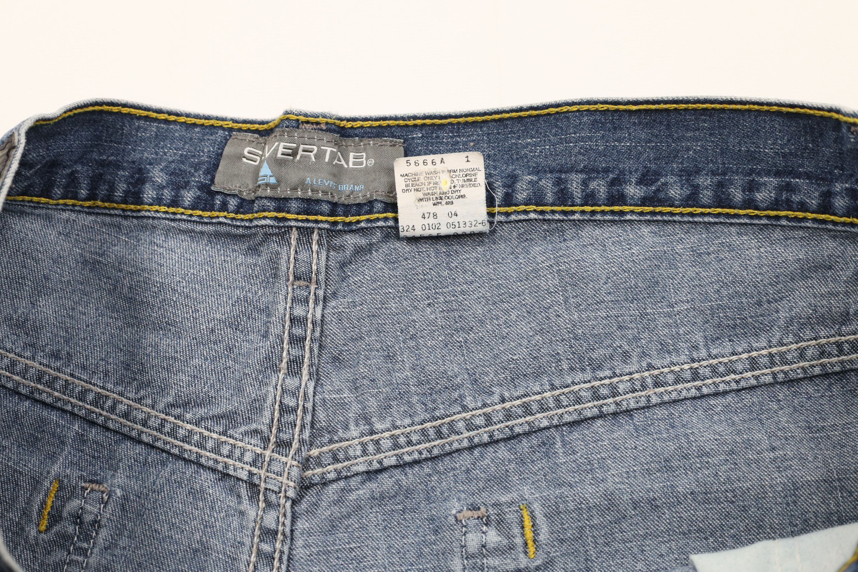 Levi's Vintage Y2K 2002 Levis SilverTab Fit Denim Jean Shorts Jorts Size US 42 / EU 58 - 7 Thumbnail