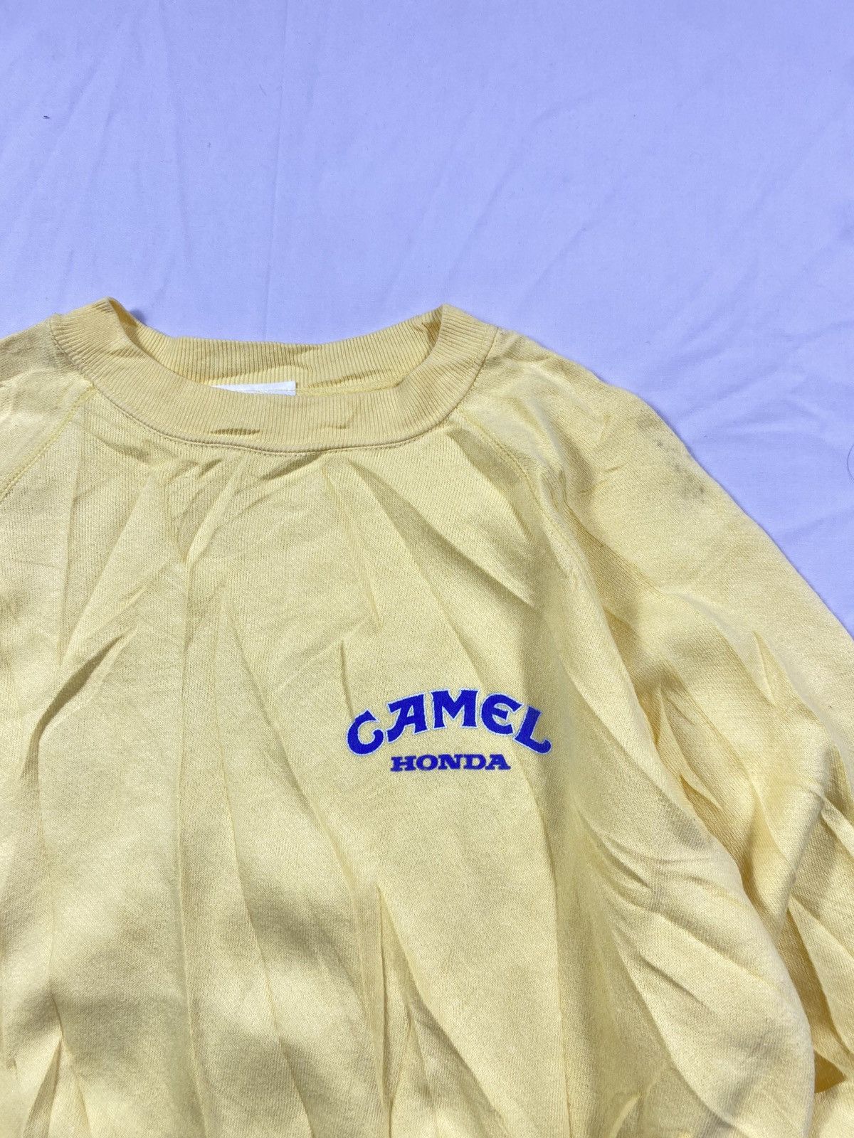Vintage Vintage 80's Camel F1 Team Honda Sweatshirt Size US L / EU 52-54 / 3 - 4 Thumbnail