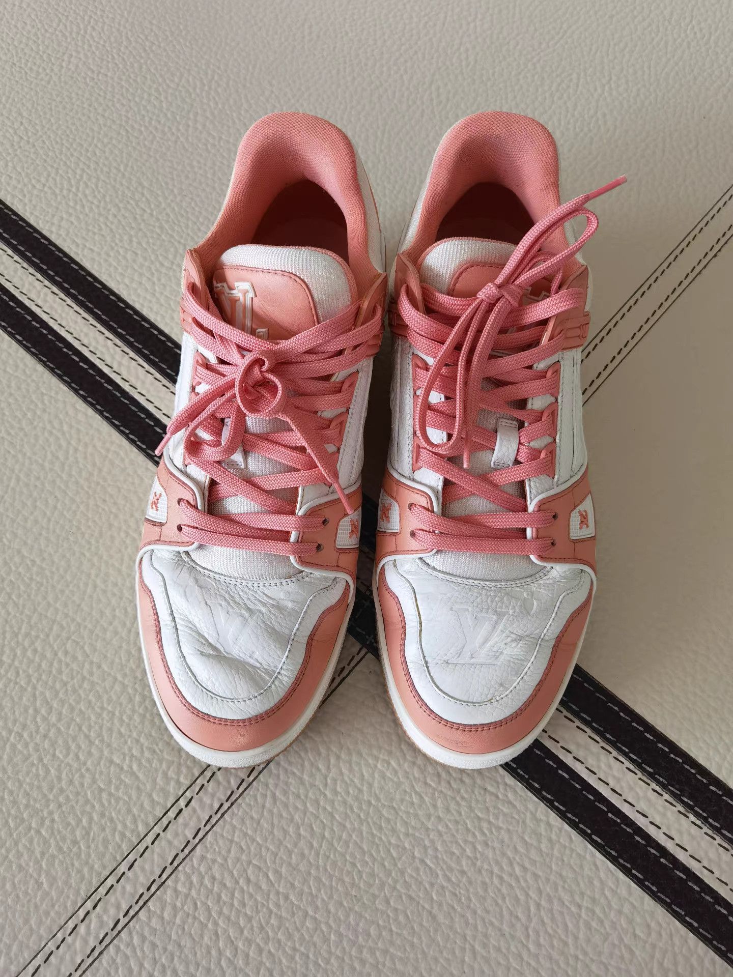 Louis Vuitton Louis Vuitton Trainer Sneakers K17 Size US 8.5 / EU 41-42 - 1 Thumbnail
