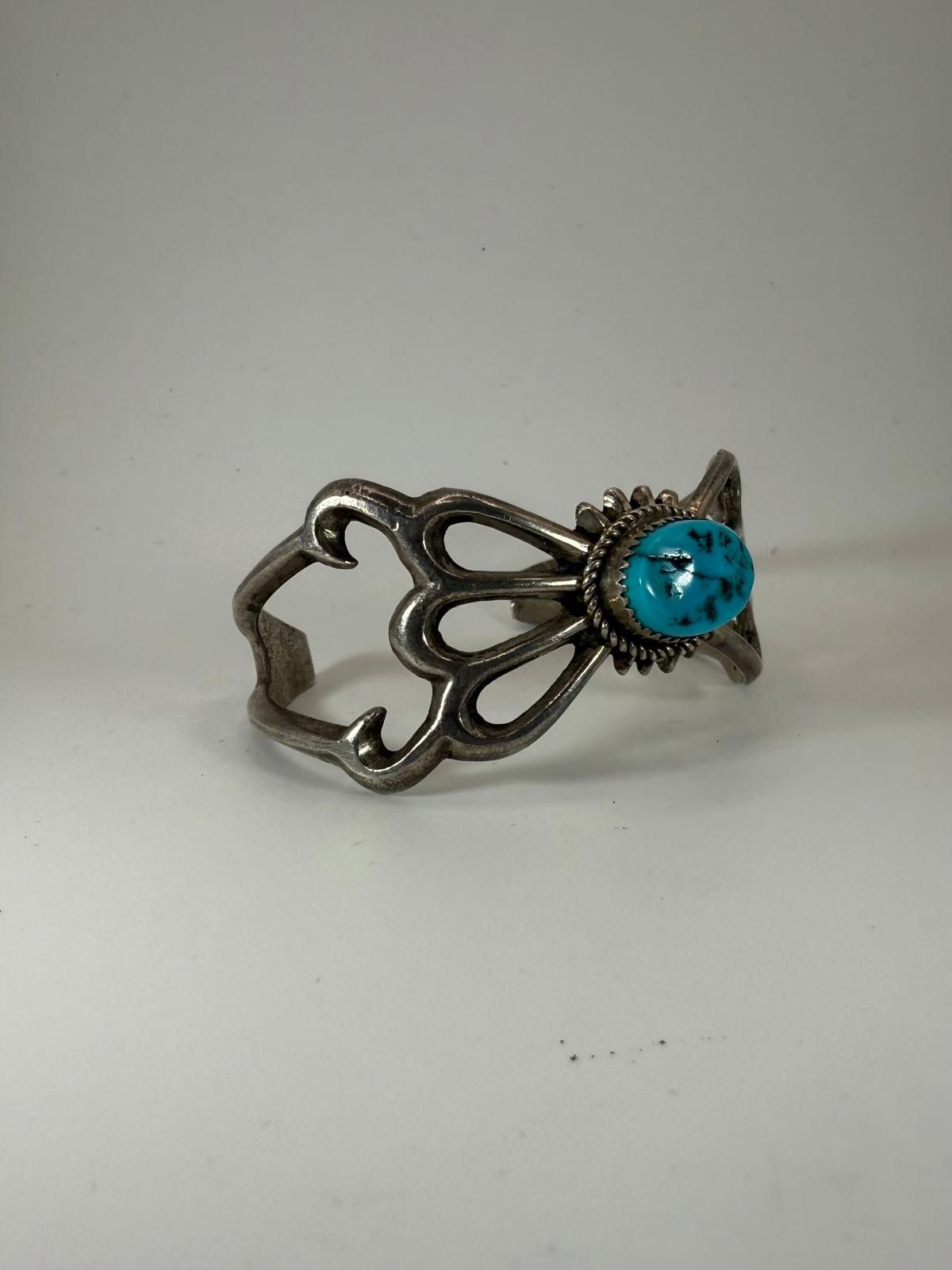 Designer 60's Turquoise Center Stone Navajo Bracelet Size ONE SIZE - 2 Thumbnail