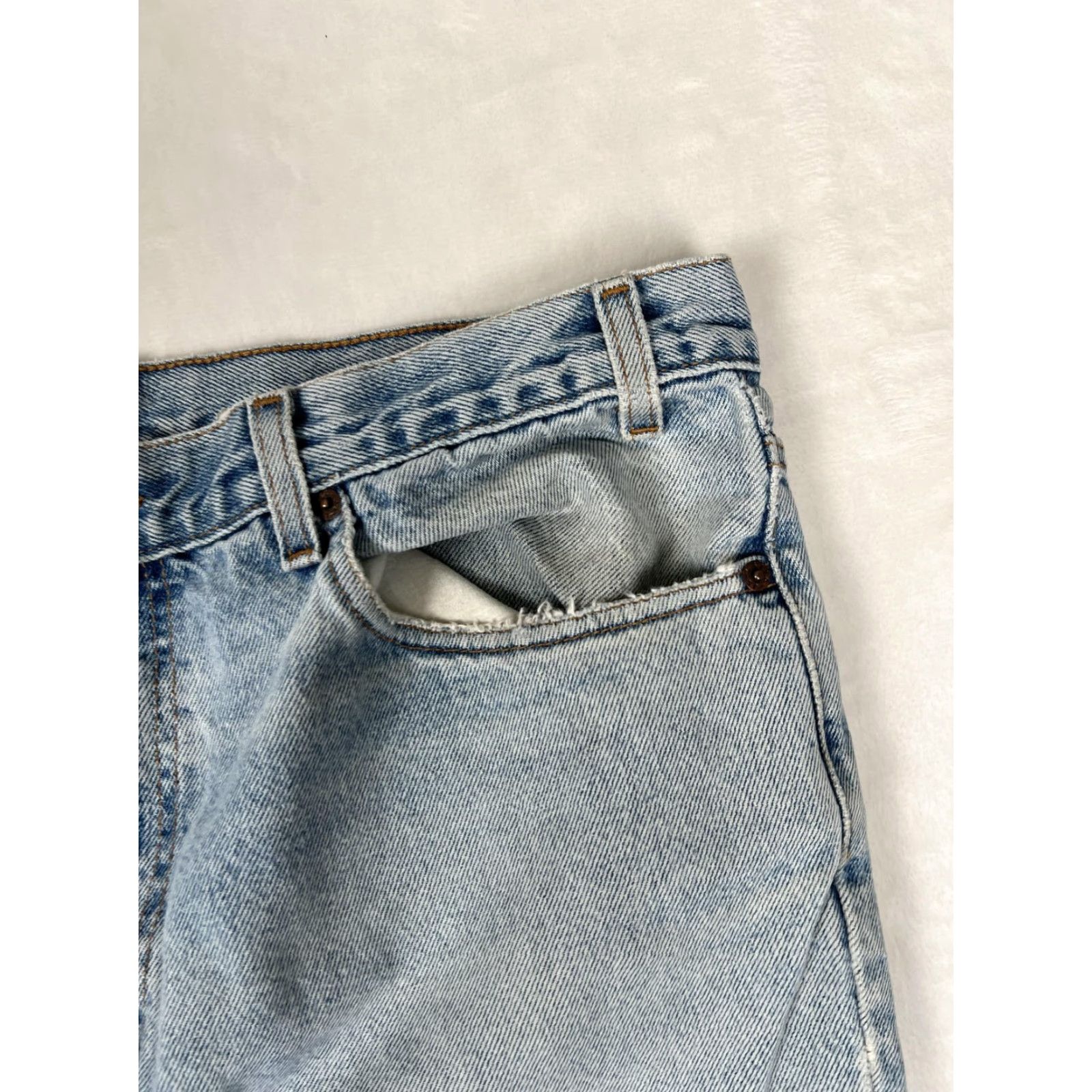 Levi's VINTAGE Levi's Jeans Mens 36x34 Blue Light Wash Relaxed Straight Leg Denim Mexico Size US 36 / EU 52 - 5 Thumbnail