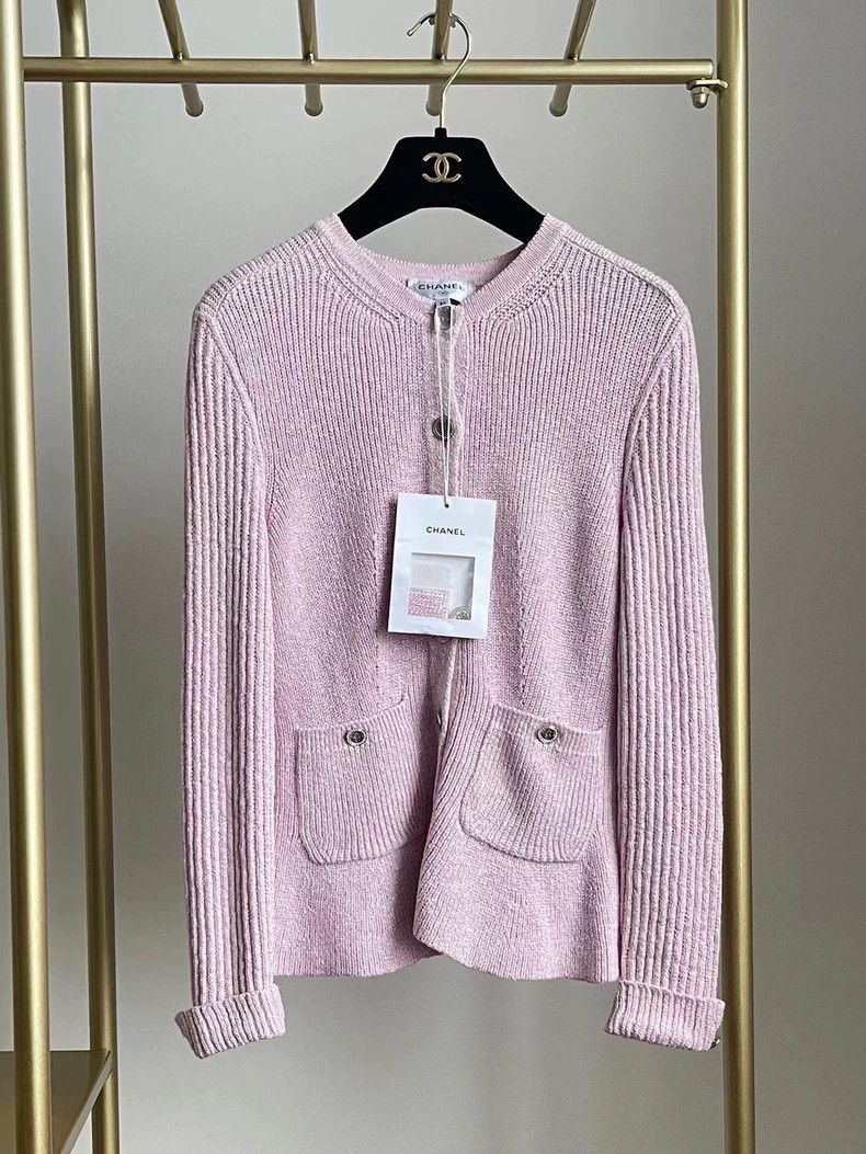 Chanel Chanel 23p pink purple knitted cardigan coat Size XXS / US 00 / IT 34 - 1 Thumbnail