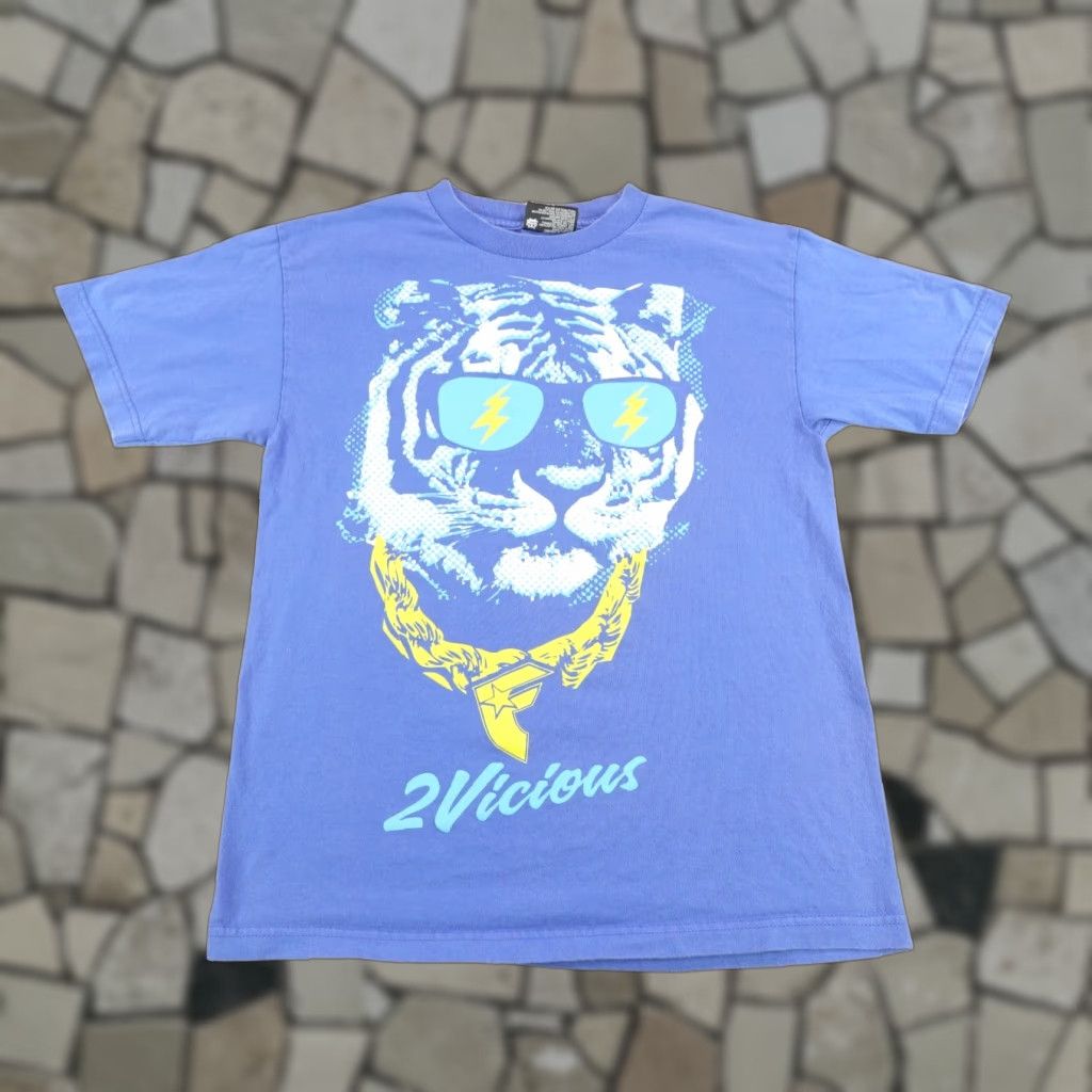 Vintage VINTAGE Famous Stars & Straps T-Shirt Mens Medium Blue Graphic Print 90s Outdoor Casual Size US M / EU 48-50 / 2 - 1 Thumbnail