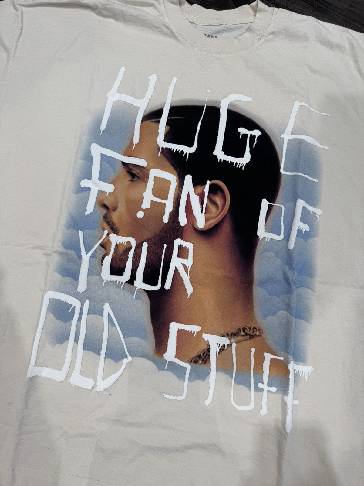 Drake Drake NWTS Huge Fan T-shirt Cream Size US XXL / EU 58 / 5 - 2 Thumbnail