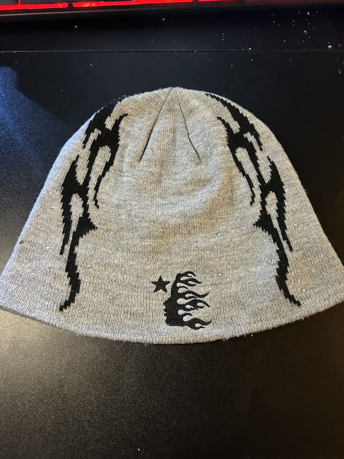 HELLSTAR Hellstar Flame Beanie 'Grey' Size ONE SIZE - 1 Thumbnail