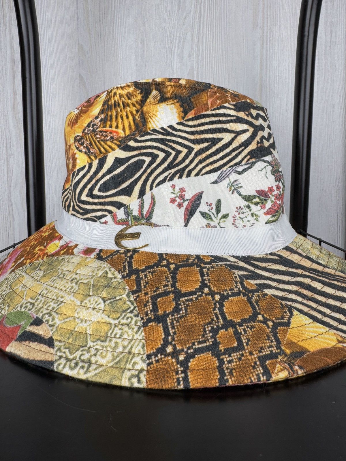 Just Cavalli Just Cavalli VTG Y2K Bucket Summer Hat with animal print Size ONE SIZE - 2 Thumbnail