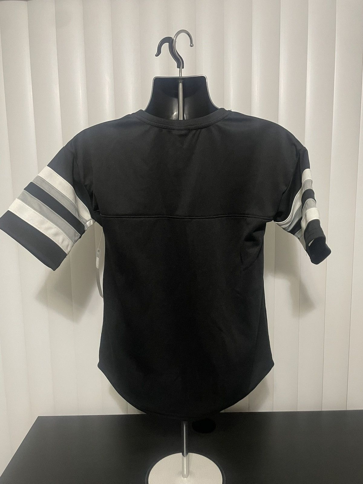 NFL Las Vegas Raiders Womens Standard Lace Up Tee Shirt Size M / US 6-8 / IT 42-44 - 2 Thumbnail