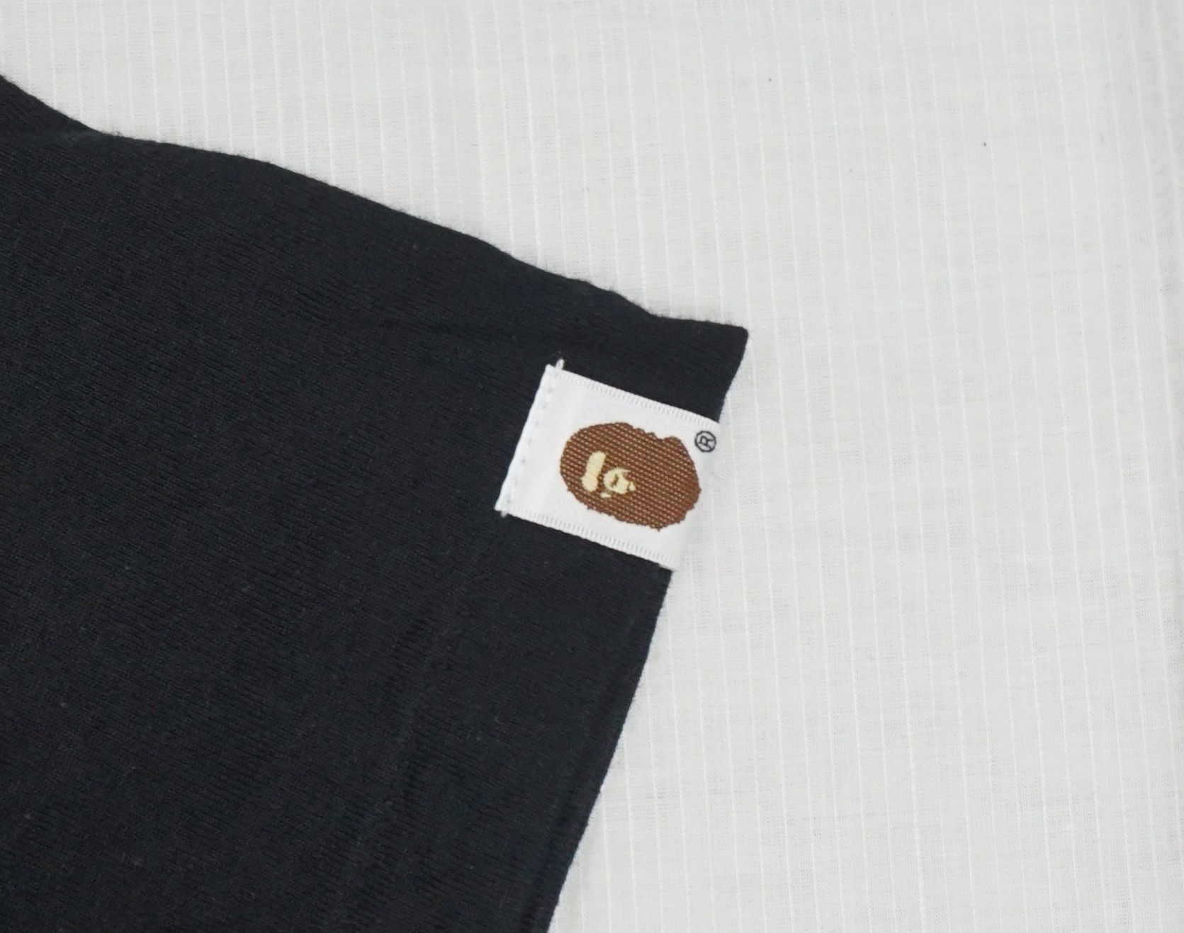 Bape Bape Crystal Stone Shark T-shirt Size US L / EU 52-54 / 3 - 10 Thumbnail