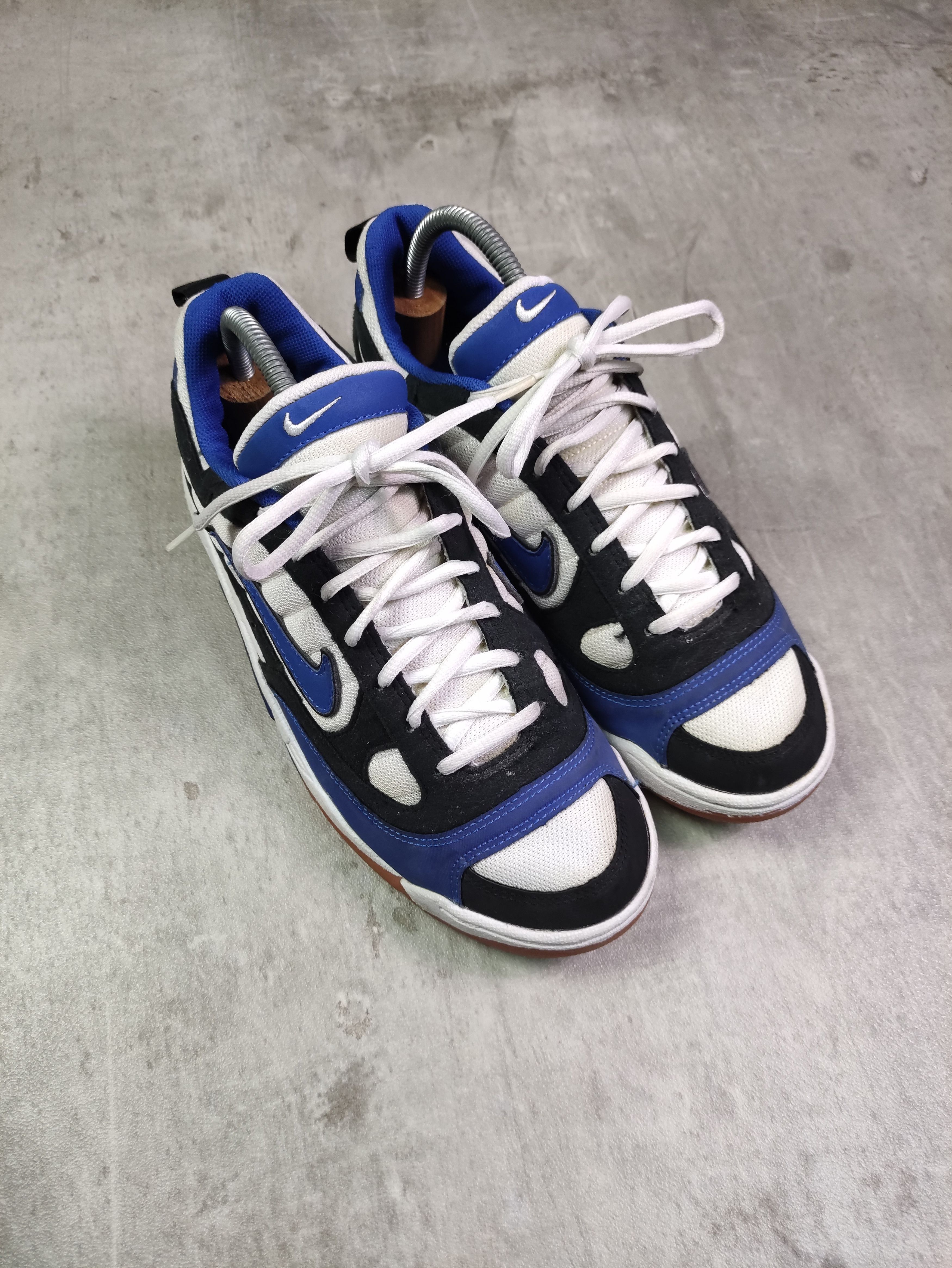 Vintage 90s Nike Air shoes retro sneakers