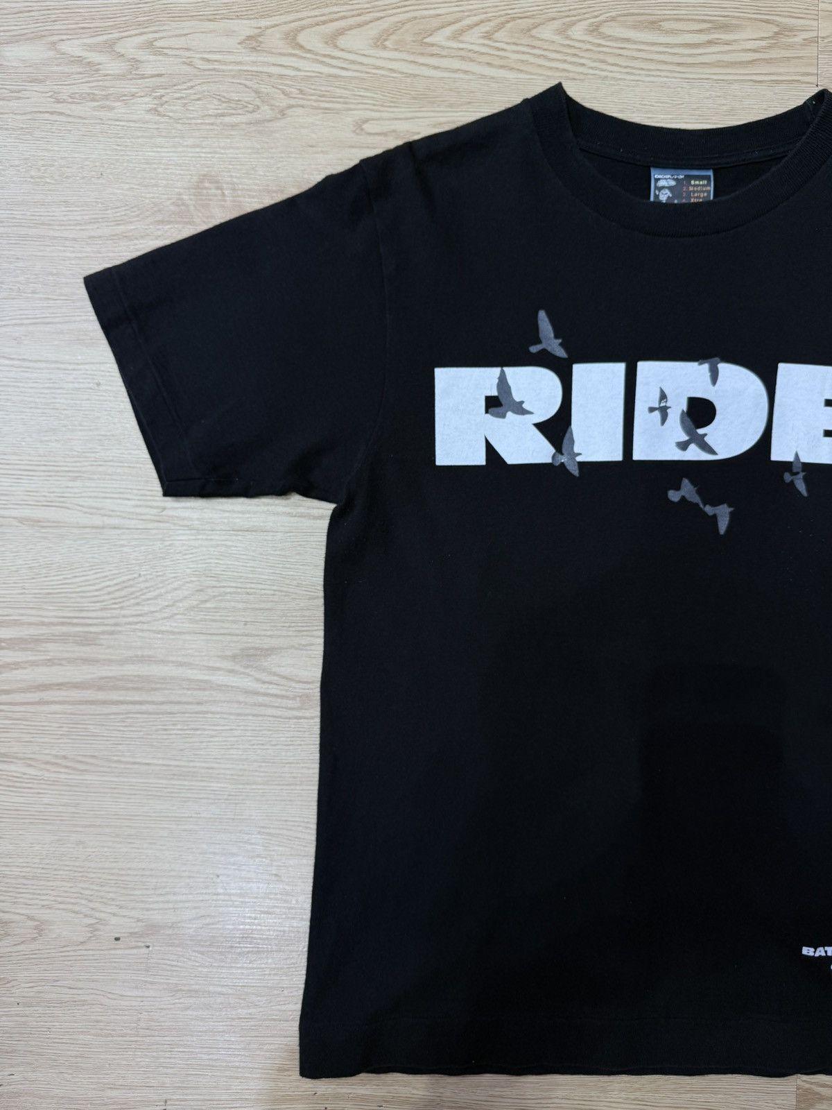 Vintage 90’s BATHING APE BAPE RARE RIDE LOGO RETROVINTAGE TSHIRT TEE Size US S / EU 44-46 / 1 - 4 Thumbnail