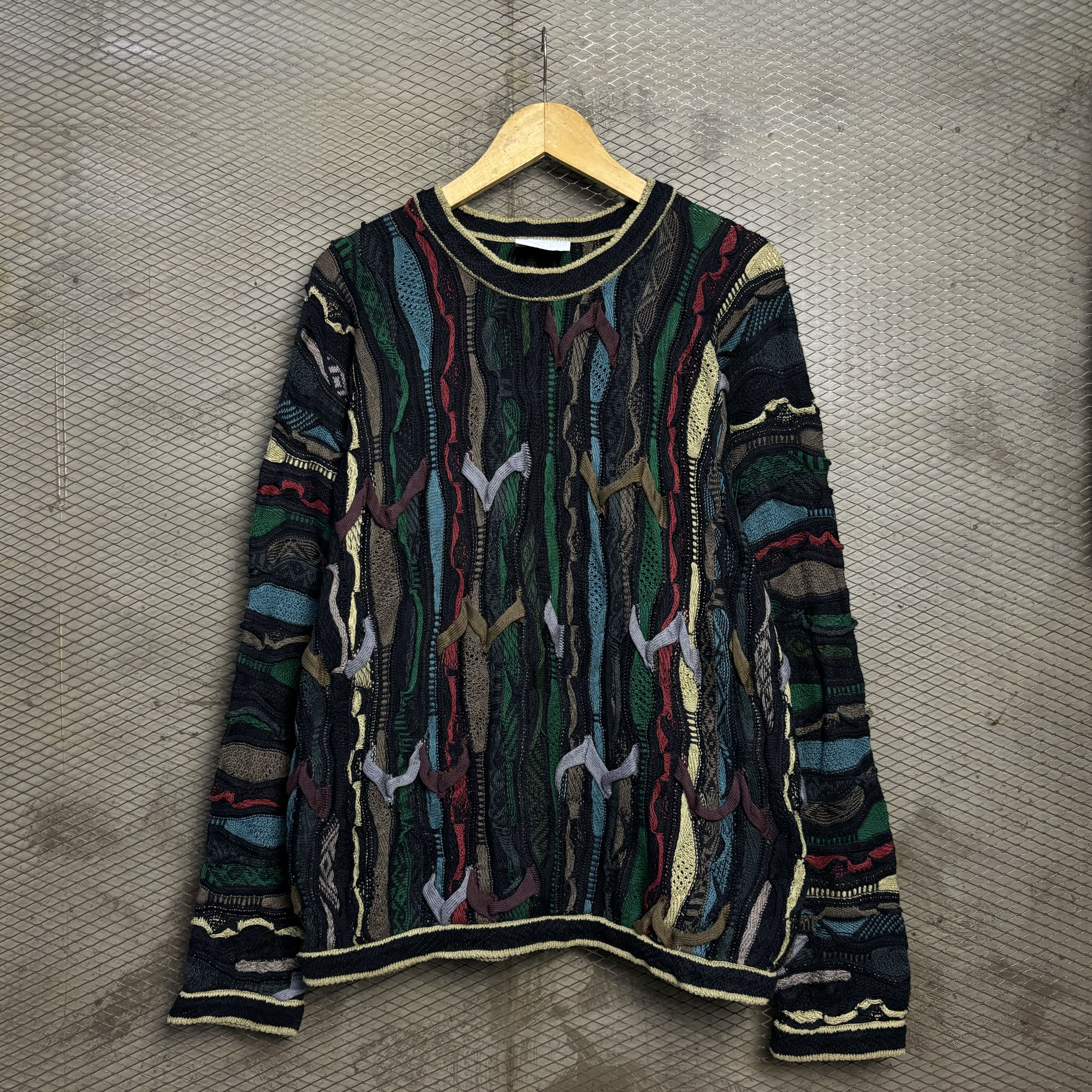 Coogi Vintage Coogi 3d Knit Sweater Size US L / EU 52-54 / 3 - 1 Thumbnail
