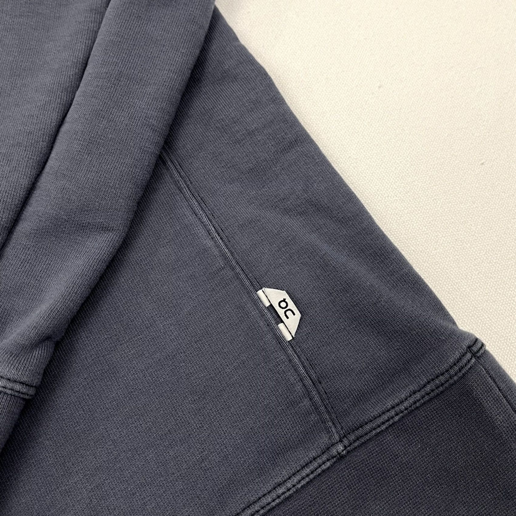 J Brand VINTAGE not applicable -> ON Brand Running Crew Sweatshirt Mens M Blue Gray Active Pullover Casual Cotton Size US M / EU 48-50 / 2 - 3 Thumbnail