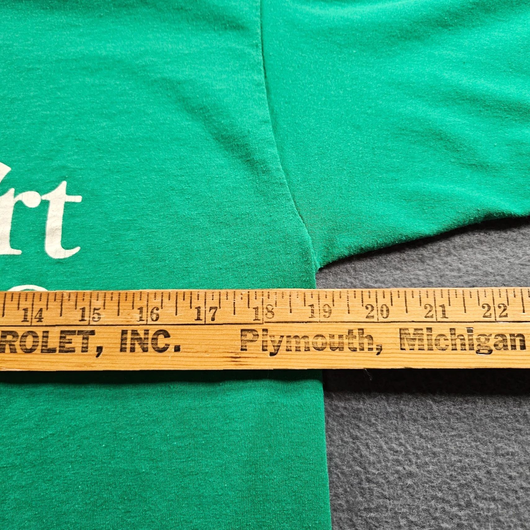 Hanes VINTAGE Hanes Green Graphic T-shirt Mens 90s Funny Irish Crew Neck Short Sleeve Sz L Made In USA Size US L / EU 52-54 / 3 - 4 Thumbnail