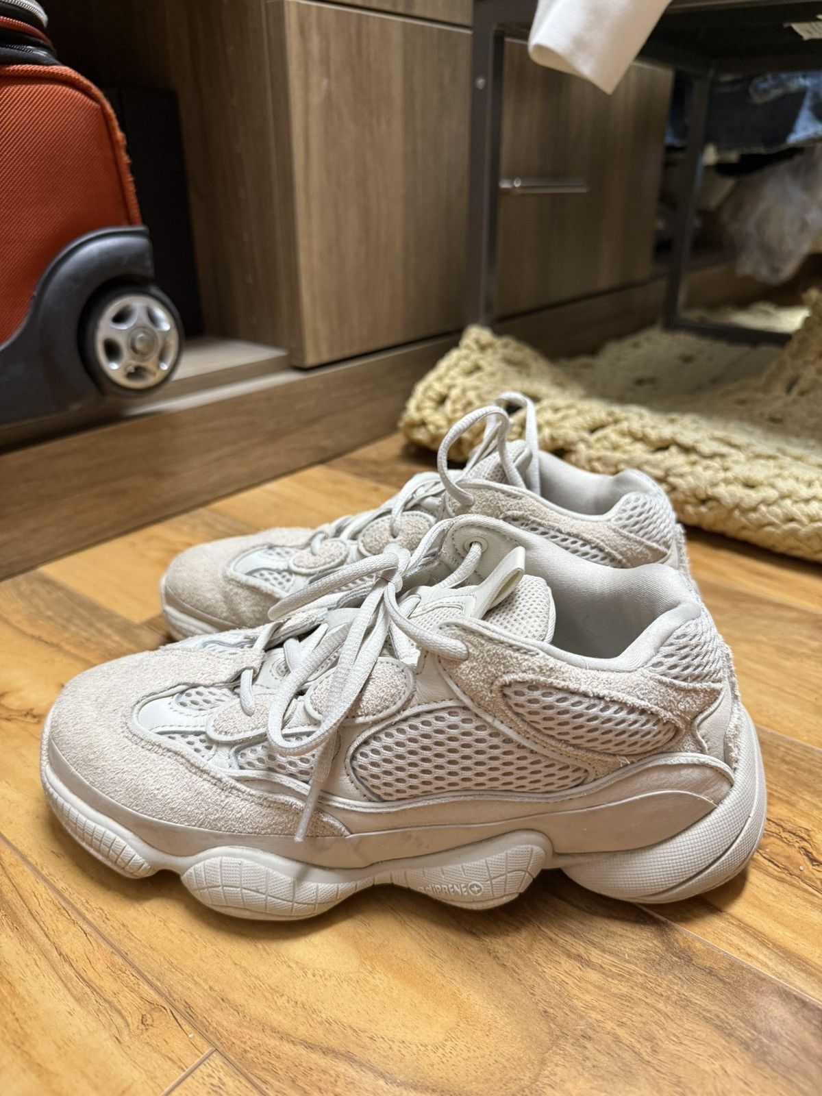 Adidas adidas Yeezy 500 Blush Size US 6.5 / EU 39-40 - 2 Thumbnail