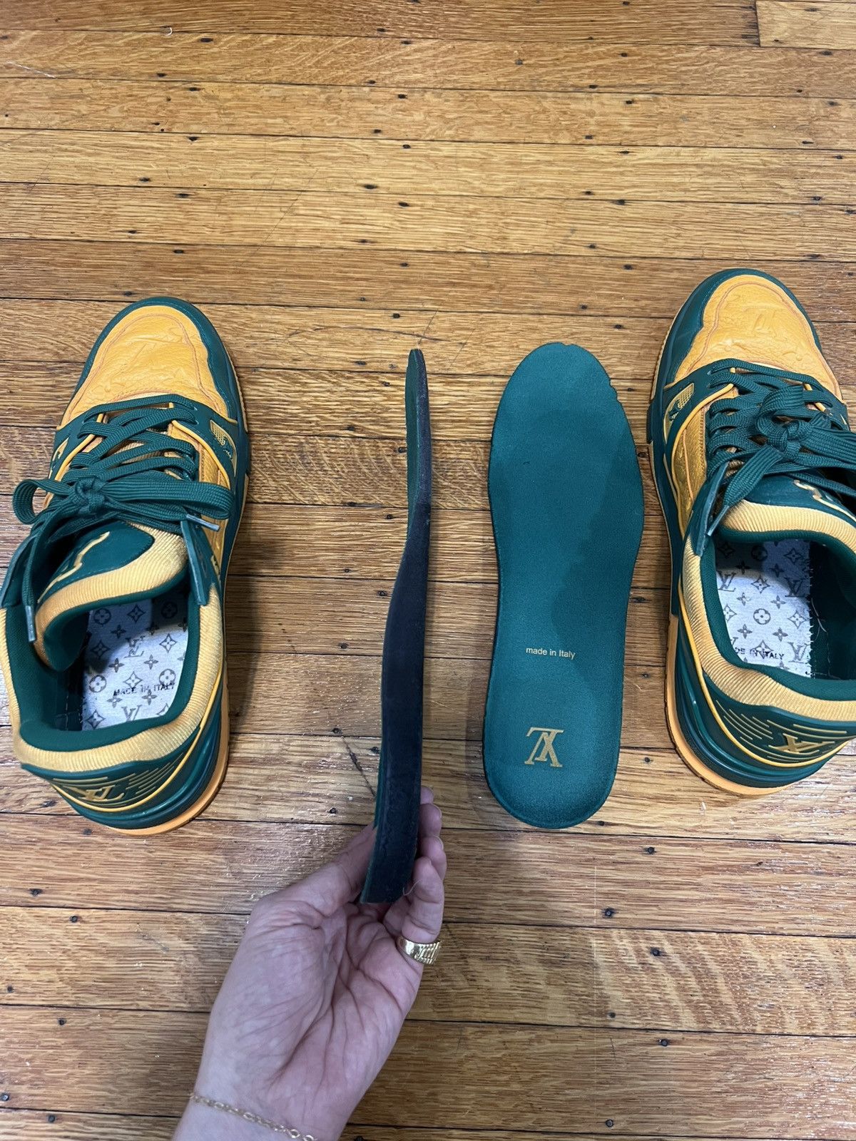 Louis Vuitton Louis Vuitton x Virgil Abloh “College Green” Trainer LV10 Size US 11 / EU 44 - 16 Thumbnail