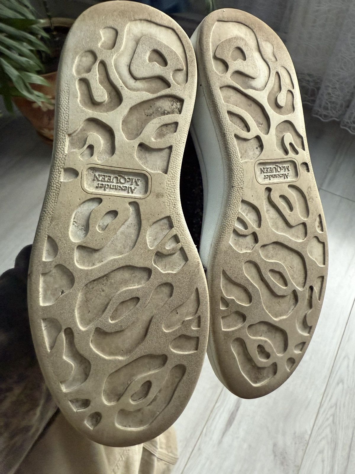 Alexander McQueen Alexander McQueen sneakers Size US 7 / IT 37 - 5 Thumbnail