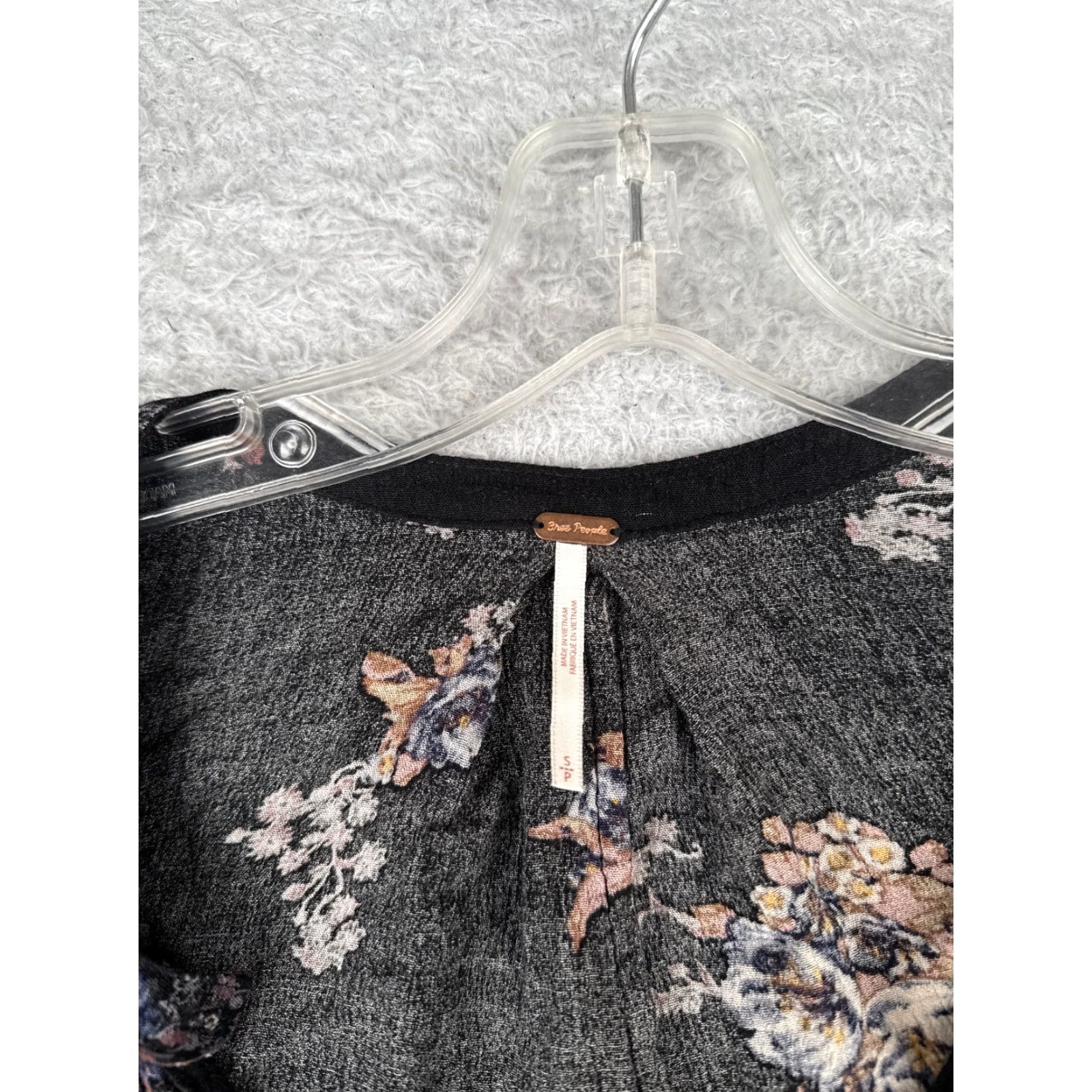 Free People Free People Tunic Top Black Floral Rayon V-Neck Sleeveless Pocket S Bohemian Womens Size S / US 4 / IT 40 - 6 Thumbnail