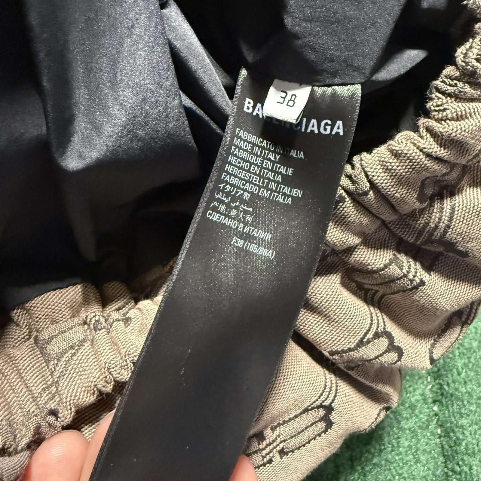Balenciaga Balenciaga BB Puffer Coat Size S 38 Used Size US M / EU 48-50 / 2 - 5 Thumbnail