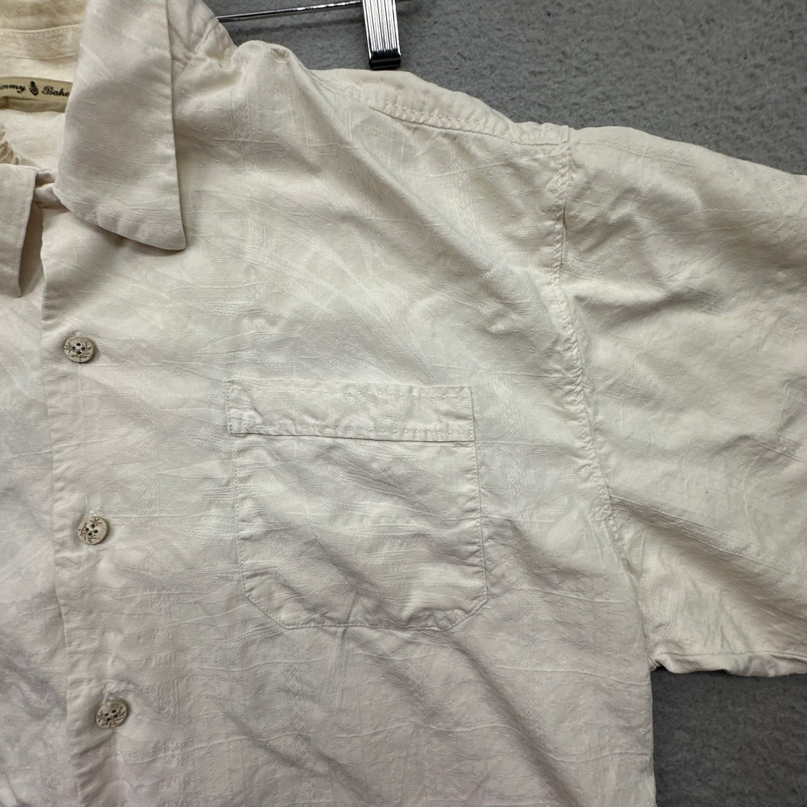 Tommy Bahama Tommy Bahama Hawaiian Silk Shirt XL Woven Pattern Button Up Size US XL / EU 56 / 4 - 6 Thumbnail