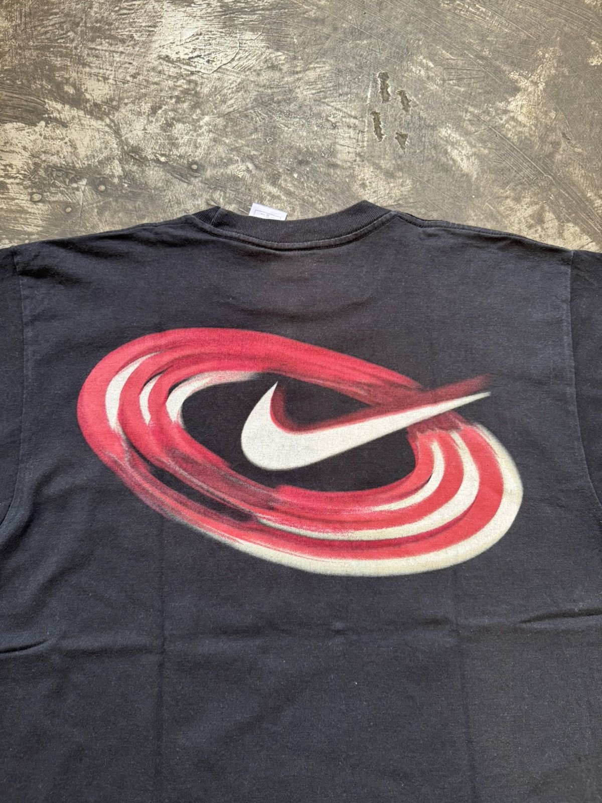 Nike VINTAGE 90’S NIKE BULL EYES Size US M / EU 48-50 / 2 - 2 Thumbnail
