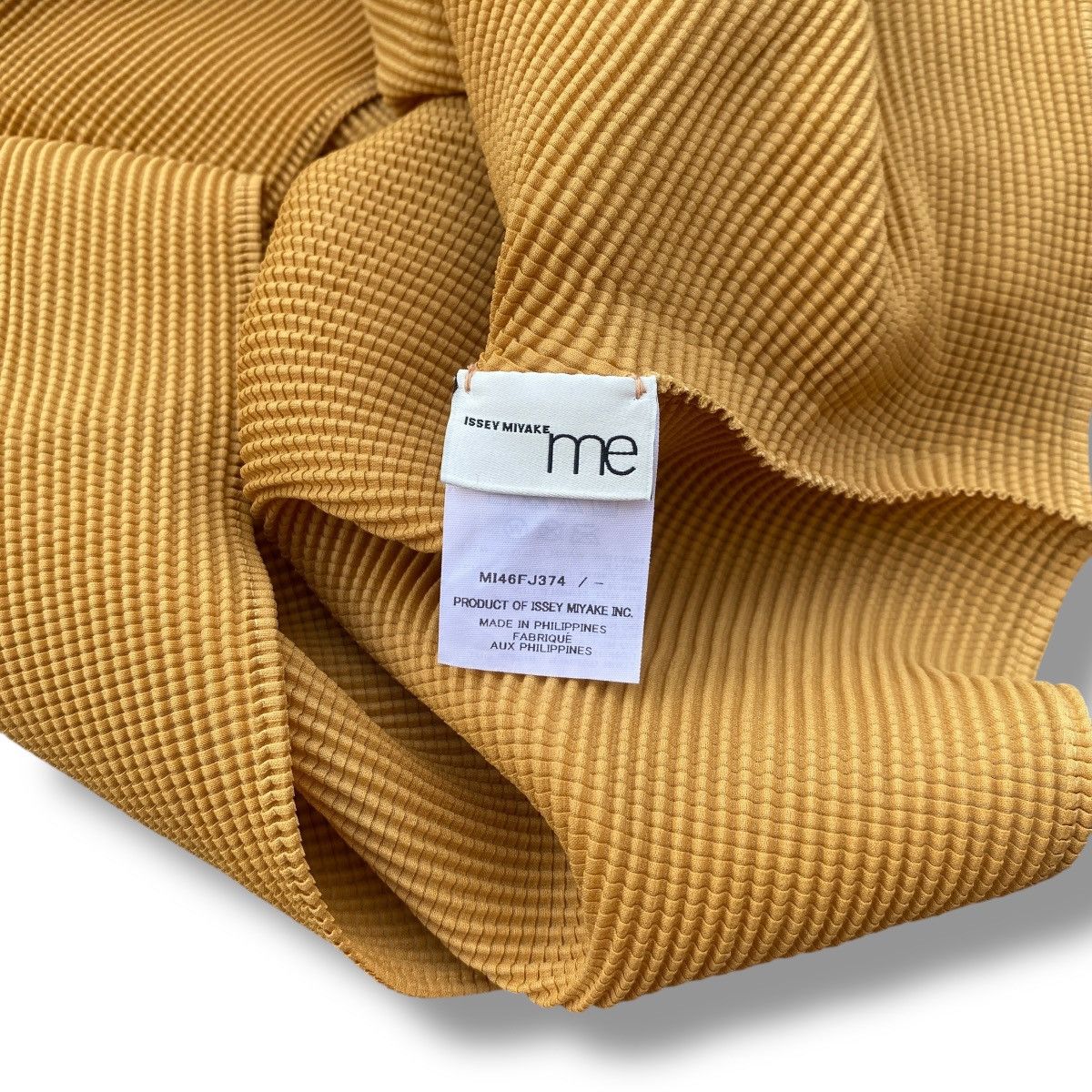 Issey Miyake Issey Miyake Me Dolman Pleats Top Size ONE SIZE - 5 Thumbnail