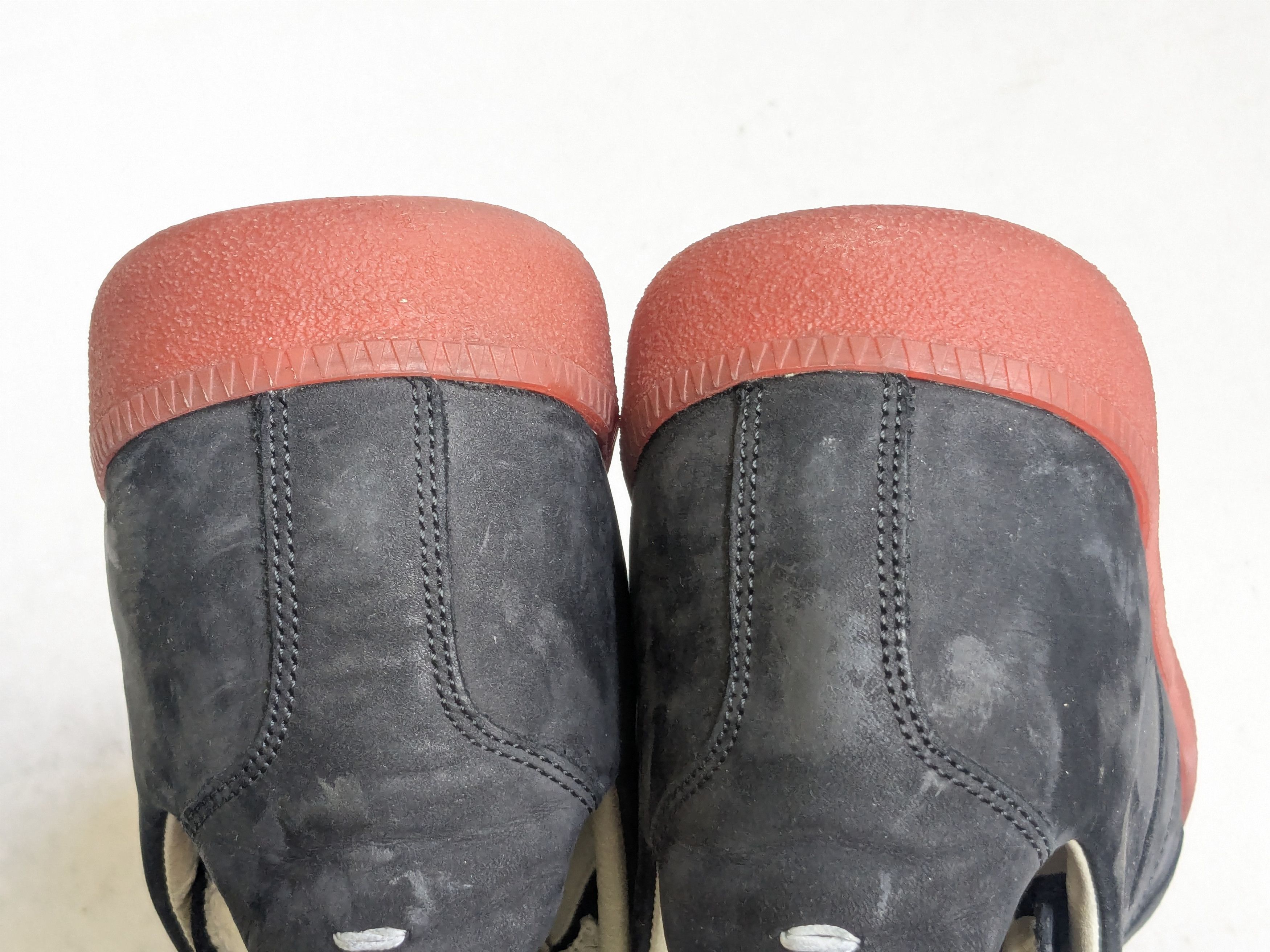 Maison Margiela Maison Margiela Replica GAT Black Red 13 46 Low Tops Size US 13 / EU 46 - 13 Thumbnail
