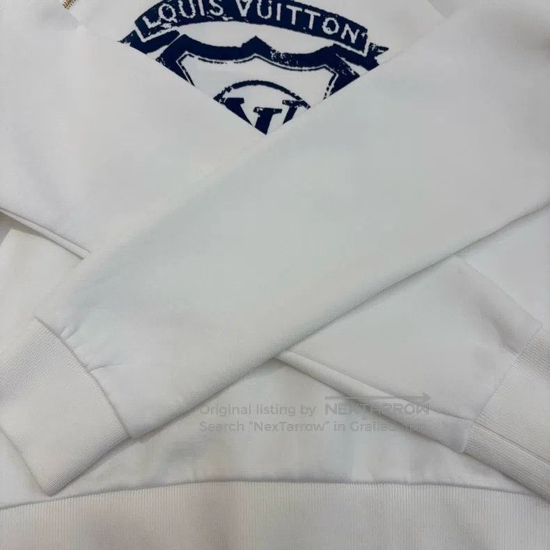 Louis Vuitton Louis Vuitton Zip logo printed sweatshirt Size US M / EU 48-50 / 2 - 6 Thumbnail