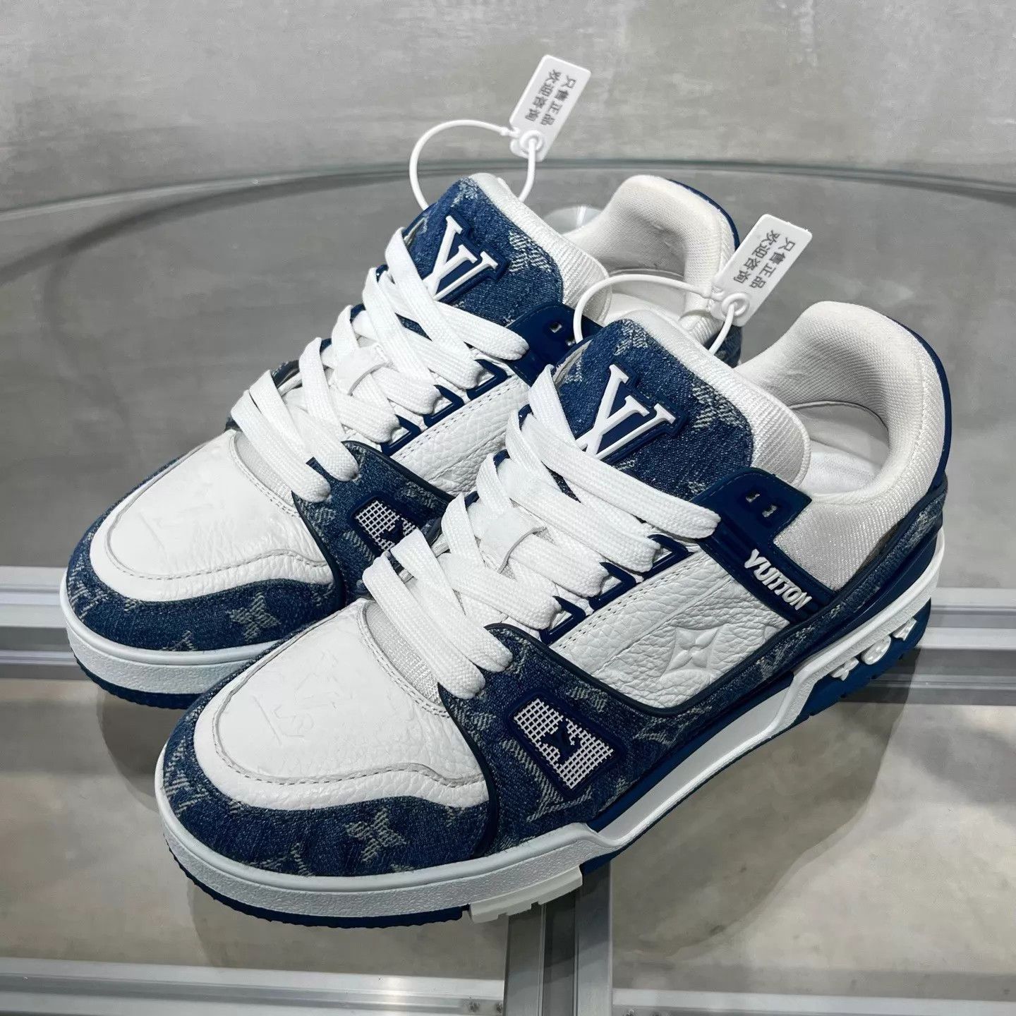 Louis Vuitton LV Trainer White Blue Denim 37.5 Size US 7 / IT 37 - 2 Thumbnail