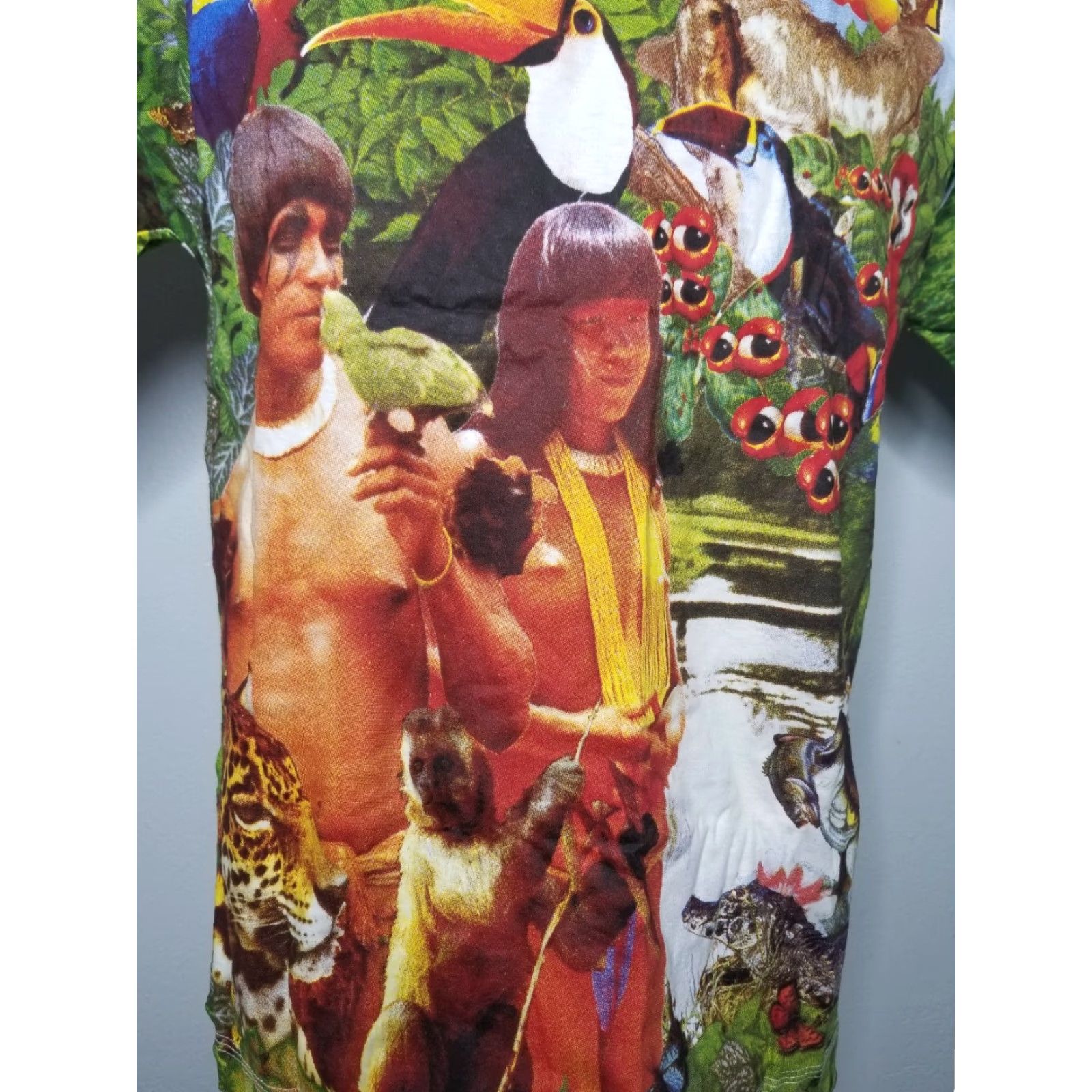 Vintage VINTAGE Manaus Brazil Rainforest All Over Print T Shirt Mens L White 90s Travel Graphic Print Mens Size US L / EU 52-54 / 3 - 2 Thumbnail