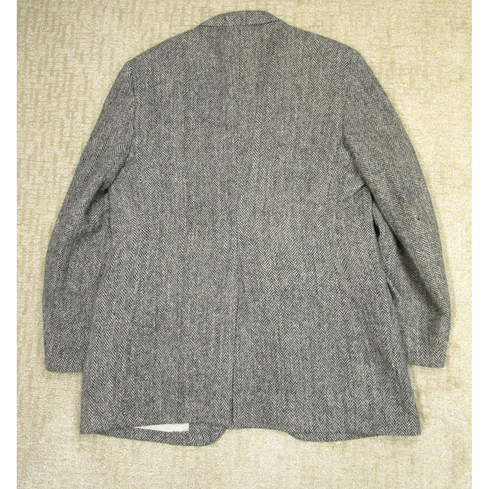 Harris Tweed VINTAGE Harris Tweed Blazer Men 42 Gray Herringbone Wool Sport Coat Jacket Size 42R - 4 Thumbnail