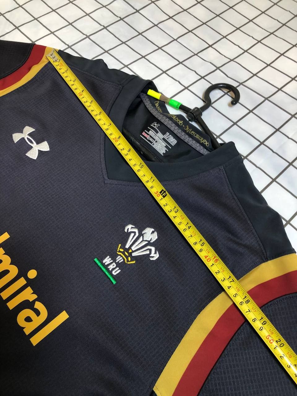 Under Armour Wales WRU Rugby Jersey Under Armour Admiral Fitted Top Size US XL / EU 56 / 4 - 6 Thumbnail