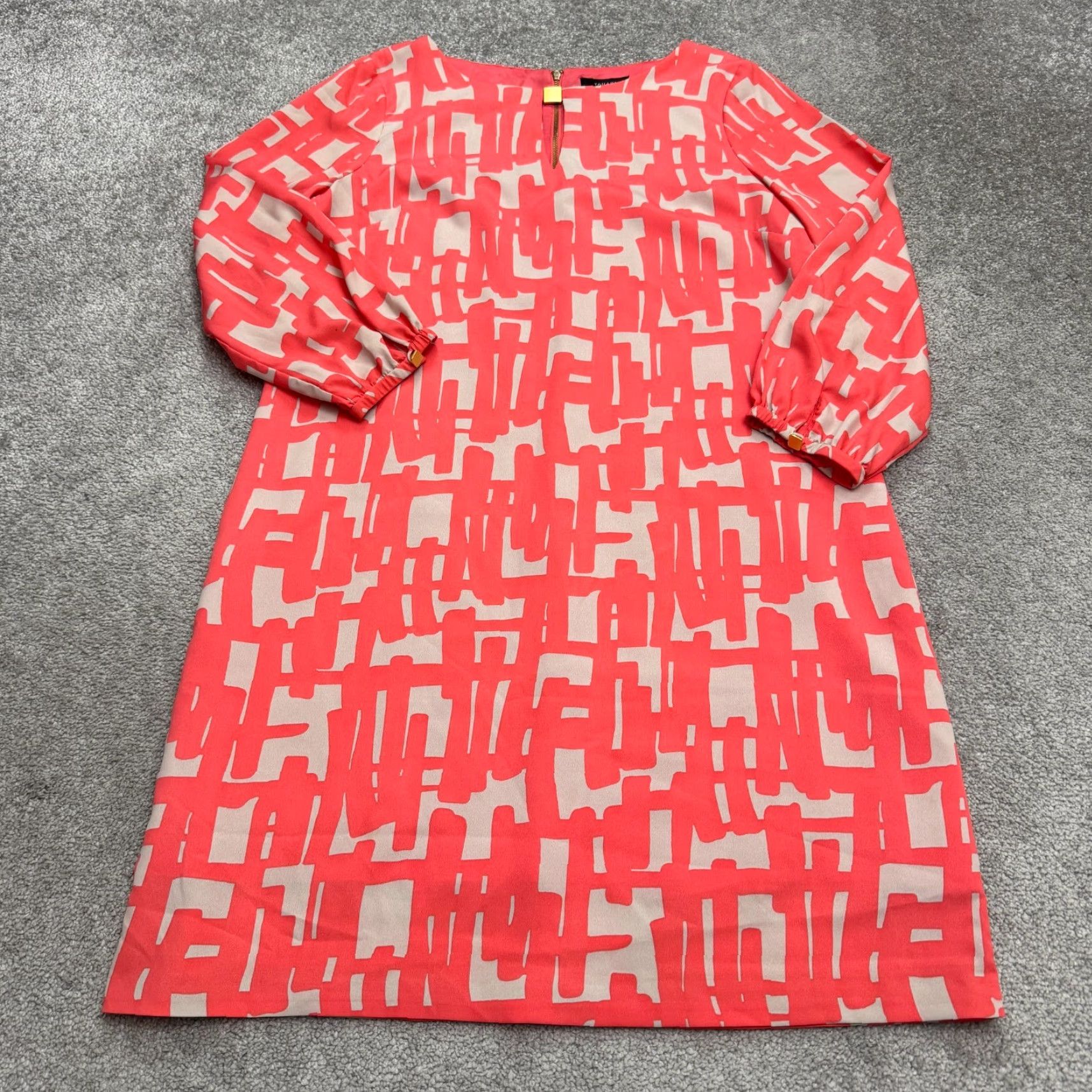 Vintage Tahari Geometric Midi Shift Dress Womens 10 Coral Pink Keyhole Zip Size L / US 10 / IT 46 - 2 Thumbnail